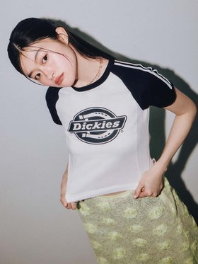 【リリーブラウン/Lily Brown】の【Dickies×LILYBROWN】グラフィックコンパクトTシャツ 人気、トレンドファッション・服の通販 founy(ファニー) ファッション Fashion レディースファッション WOMEN トップス・カットソー Tops/Tshirt シャツ/ブラウス Shirts/Blouses ロング / Tシャツ T-Shirts グラフィック Graphic コレクション Collection コンパクト Compact シンプル Simple スポーティ Sporty プリント Print |ID:prp329100004534461