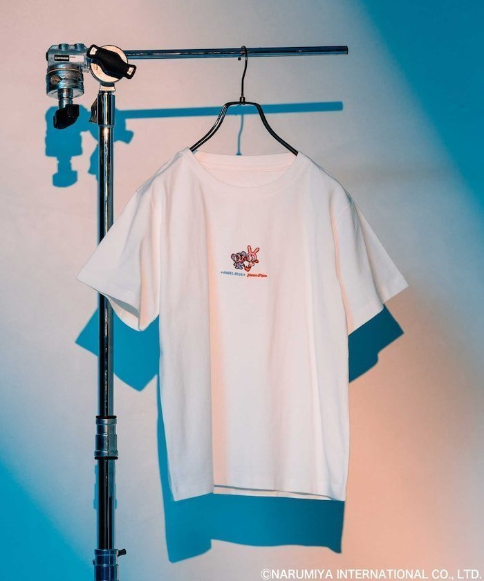 【フリークスストア/FREAK'S STORE】のナルミヤキャラクターズ ワッペンロゴTシャツ 25SS インテリア・キッズ・メンズ・レディースファッション・服の通販 founy(ファニー) 　ファッション　Fashion　レディースファッション　Fashion for Women　トップス・カットソー　Cut & Sew Tops　シャツ・ブラウス・オフィスカジュアル　Elegant Blouses & Button-Ups　ロングTシャツ・Tシャツ　Longline T-Shirts & Tees　2025年　2025　2025春夏・S/S　Spring/Summer 2025 SS25　おすすめ　Recommended / Our Picks　インナー　Innerwear　コンパクト　Compact, Small Size　スペシャル　Special, Limited Edition　モチーフ　Motif, Design Theme　別注　Limited Edition, Custom Order　夏　Summer　S/S・春夏　SS, Spring/Summer, Warm Season　羽織　Haori, Light Jacket　オフホワイト|ID: prp329100004534466 ipo3291000000033597142