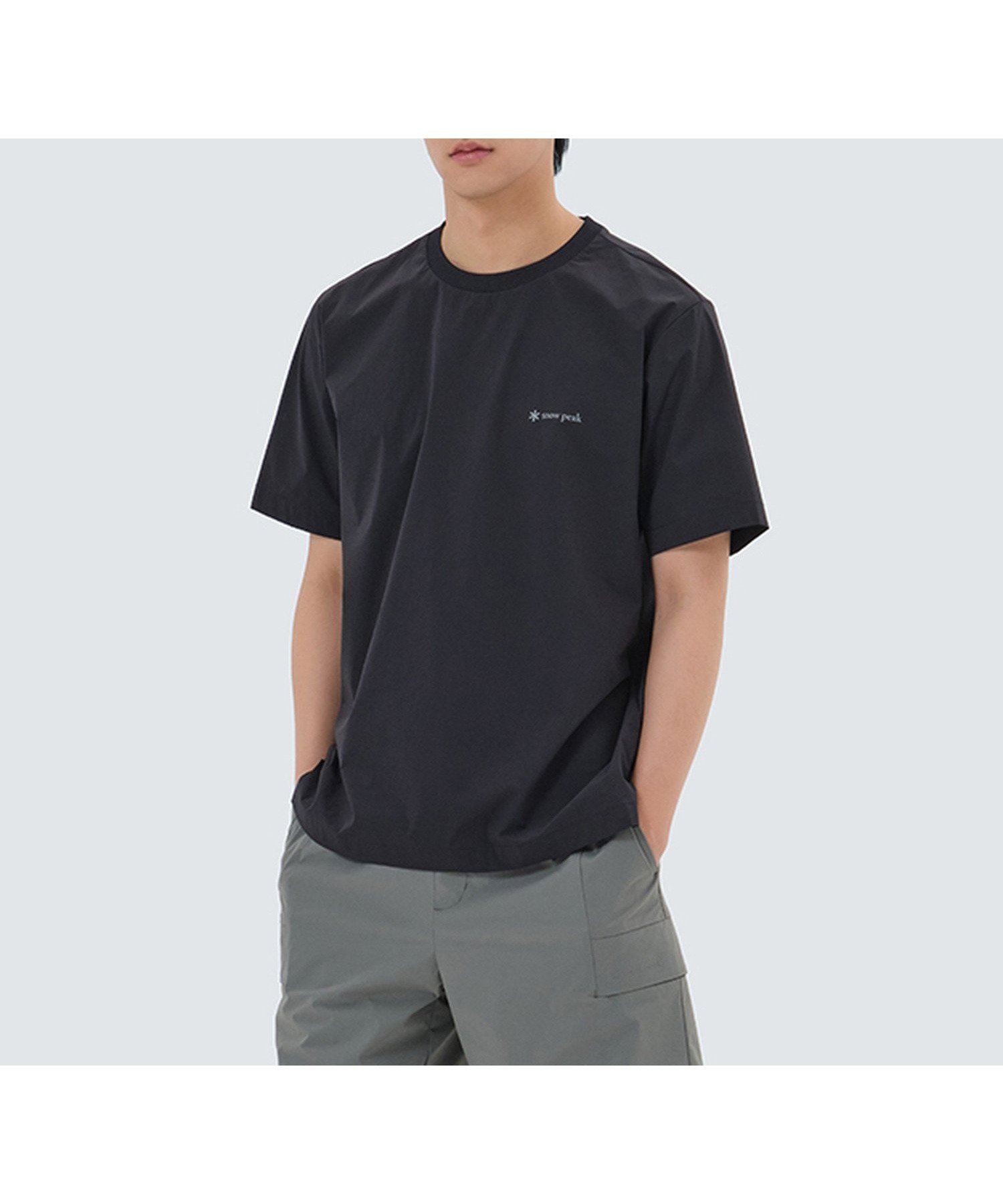 【スノーピーク/SNOW PEAK】のThin-tech Woven Short Sleeve T インテリア・キッズ・メンズ・レディースファッション・服の通販 founy(ファニー) 　ファッション　Fashion　レディースファッション　WOMEN　トップス・カットソー　Tops/Tshirt　アウトドア　Outdoor　春　Spring　コレクション　Collection　軽量　Lightweight　ストレッチ　Stretch　スマート　Smart　フィット　Fit　半袖　Short Sleeve　A/W・秋冬　Aw・Autumn/Winter・Fw・Fall-Winter　S/S・春夏　Ss・Spring/Summer　夏　Summer　2025年　2025　2025春夏・S/S　Ss,Spring/Summer,2025　DARK NAVY|ID: prp329100004534524 ipo3291000000032046681