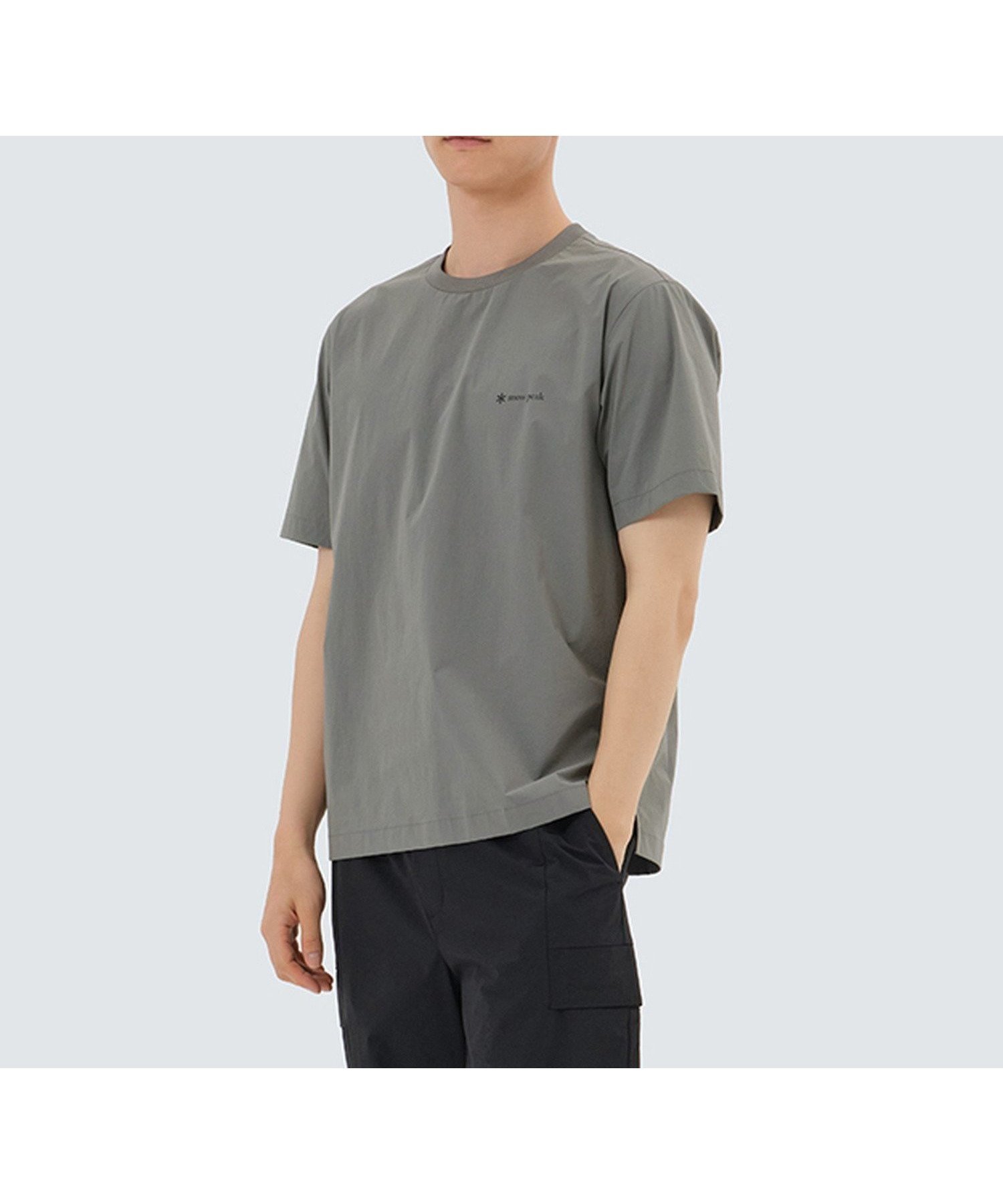 【スノーピーク/SNOW PEAK】のThin-tech Woven Short Sleeve T インテリア・キッズ・メンズ・レディースファッション・服の通販 founy(ファニー) 　ファッション　Fashion　レディースファッション　WOMEN　トップス・カットソー　Tops/Tshirt　アウトドア　Outdoor　春　Spring　コレクション　Collection　軽量　Lightweight　ストレッチ　Stretch　スマート　Smart　フィット　Fit　半袖　Short Sleeve　A/W・秋冬　Aw・Autumn/Winter・Fw・Fall-Winter　S/S・春夏　Ss・Spring/Summer　夏　Summer　2025年　2025　2025春夏・S/S　Ss,Spring/Summer,2025　DARK GREY|ID: prp329100004534524 ipo3291000000032046685