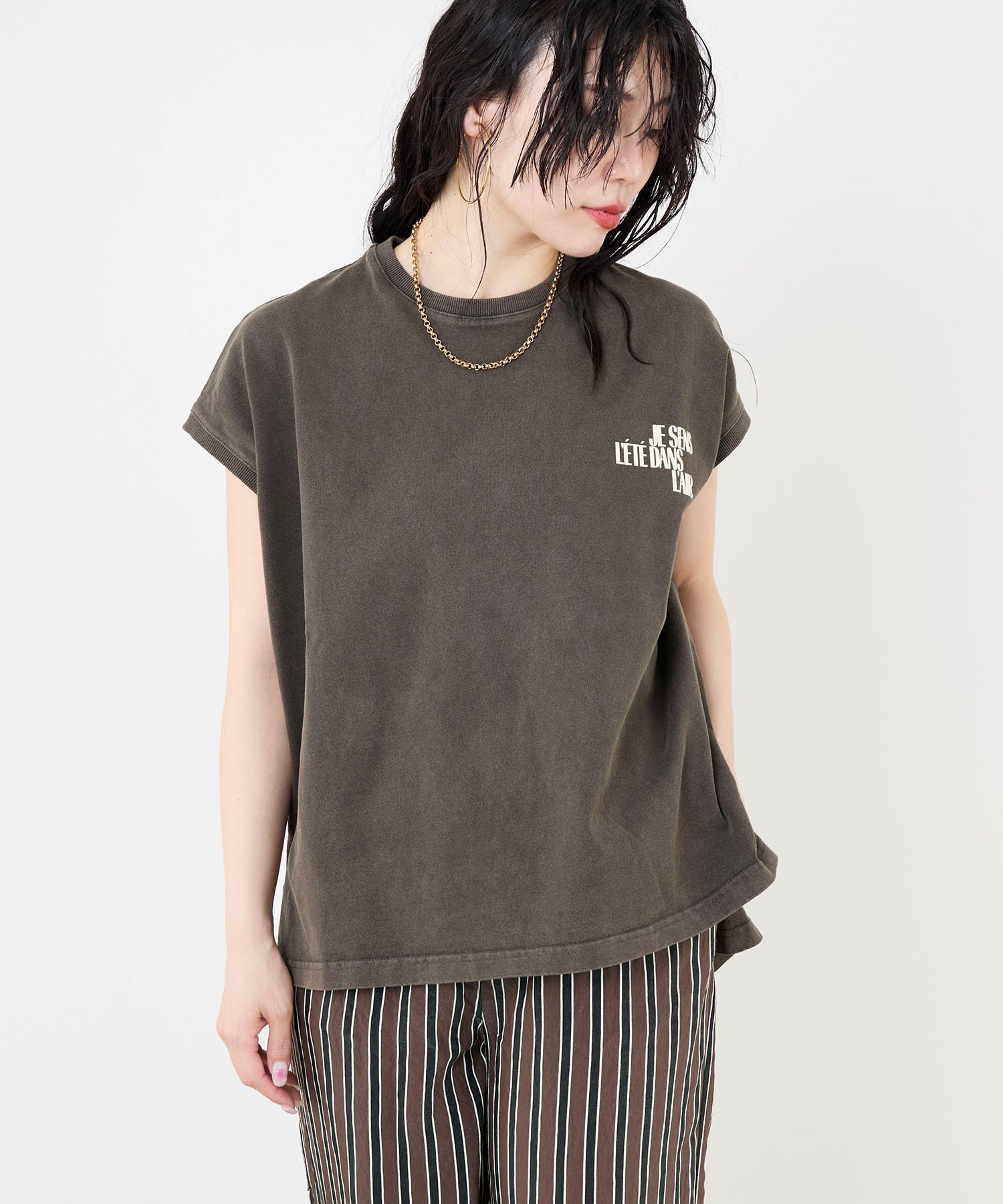 【マイカ ディール/MICA & DEAL】の【upper hights】フレンチスリーブロゴT-shirt-BIG NO SLEEVE TEE インテリア・キッズ・メンズ・レディースファッション・服の通販 founy(ファニー) 　ファッション　Fashion　レディースファッション　WOMEN　トップス・カットソー　Tops/Tshirt　シャツ/ブラウス　Shirts/Blouses　ロング / Tシャツ　T-Shirts　春　Spring　カットソー　Cut And Sew　シンプル　Simple　スリーブ　Sleeve　トレンド　Trend　フレンチ　French　ベーシック　Basic　日本製　Made In Japan　BROWN|ID: prp329100004534568 ipo3291000000032046868