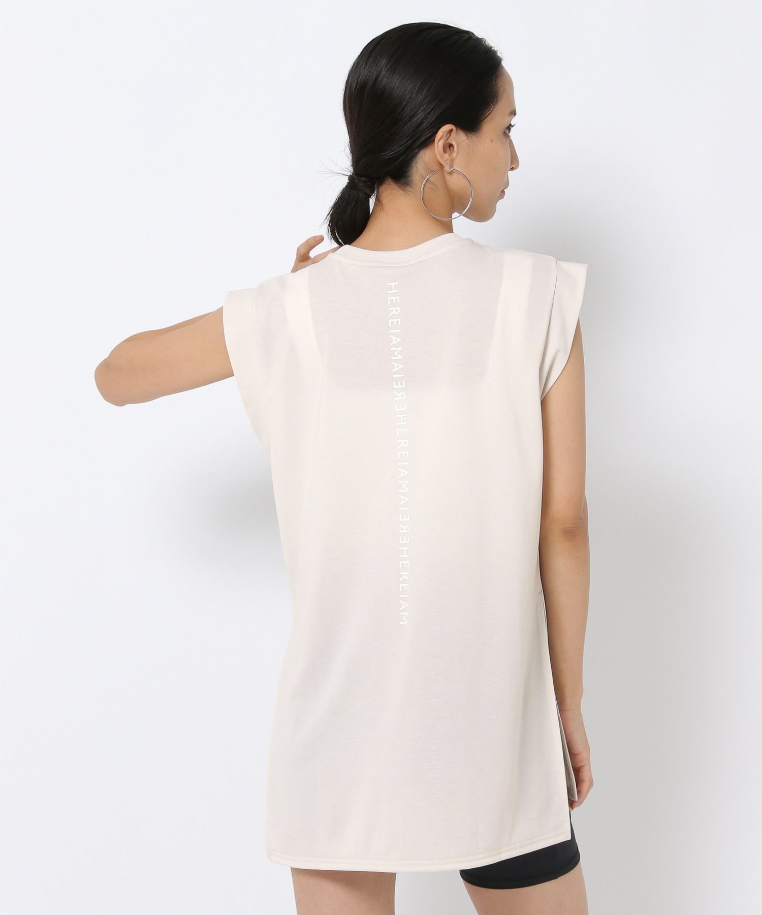 【ベイフロー/BAYFLOW】の【HEREIAM】吸水速乾/ミラーロゴノースリプルオーバー2 インテリア・キッズ・メンズ・レディースファッション・服の通販 founy(ファニー) 　ファッション　Fashion　レディースファッション　Fashion for Women　トップス・カットソー　Cut & Sew Tops　カジュアルプルオーバー・ニットトップス　Pullovers & Knit Tops / Casual Pullovers　吸水　Absorbent, Quick-Dry　シンプル　Simple, Minimal　スポーツ　Sports, Activewear　タンク　Tank Top, Sleeveless Top　ノースリーブ　Sleeveless, No-Sleeve　パーカー　Hoodie, Parka　ピーチ　Peach, Soft Touch　レギンス　Leggings, Stretch Pants　おすすめ　Recommended / Our Picks　アイボリー52|ID: prp329100004534663 ipo3291000000034634986