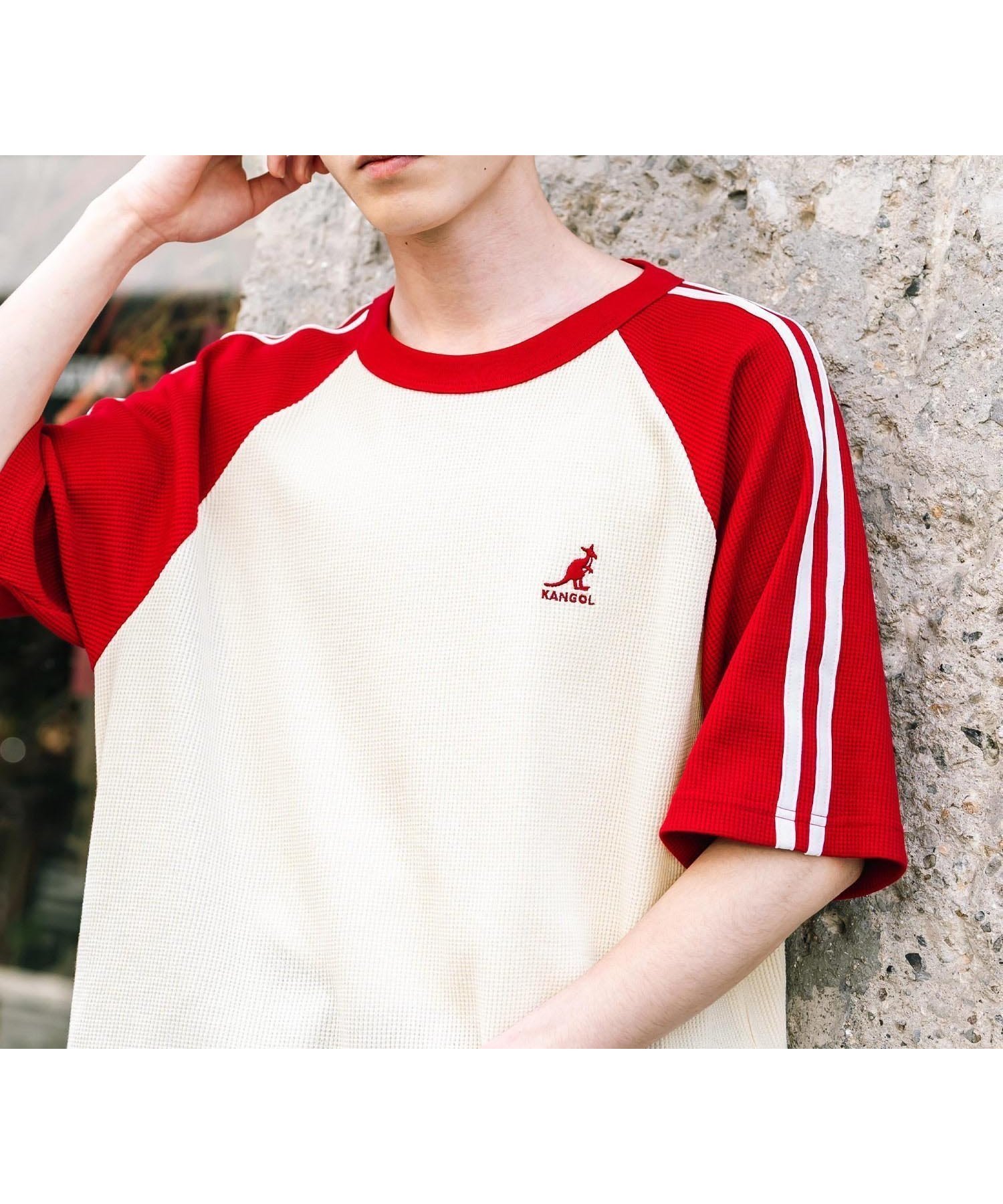 【ロッキーモンロー/Rocky Monroe】のKANGOL 別注コラボ 袖ラインワッフルラグラン半袖Tシャツ インテリア・キッズ・メンズ・レディースファッション・服の通販 founy(ファニー) 　ファッション　Fashion　レディースファッション　WOMEN　トップス・カットソー　Tops/Tshirt　シャツ/ブラウス　Shirts/Blouses　ロング / Tシャツ　T-Shirts　アウトドア　Outdoor　コラボ　Collaboration　切替　Switching　スポーティ　Sporty　スリット　Slit　スリーブ　Sleeve　デニム　Denim　人気　Popularity　バランス　Balance　別注　Special Order　半袖　Short Sleeve　メンズ　Mens　リラックス　Relax　ロング　Long　ワイド　Wide　ワッフル　Waffle　おすすめ　Recommend　エレガント 上品　Elegant　アイボリー×レッド|ID: prp329100004534683 ipo3291000000032047399