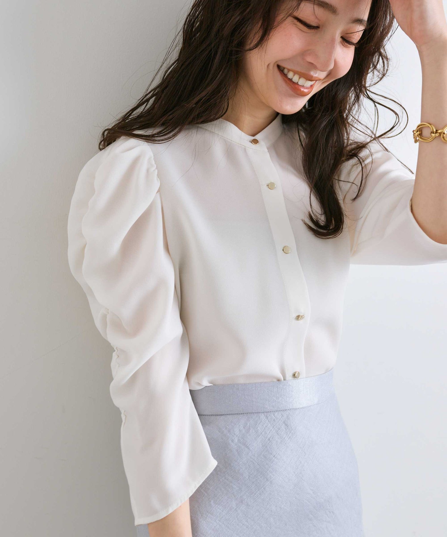 【ラブティックボンボン/La boutique BonBon】の【名品・美人見え】パワショルクロップドブラウス インテリア・キッズ・メンズ・レディースファッション・服の通販 founy(ファニー) 　ファッション　Fashion　レディースファッション　WOMEN　トップス・カットソー　Tops/Tshirt　シャツ/ブラウス　Shirts/Blouses　おすすめ　Recommend　インナー　Inner　ギャザー　Gather　コンパクト　Compact　ジョーゼット　Georgette　ボトム　Bottom　オフホワイト|ID: prp329100004534712 ipo3291000000032047527