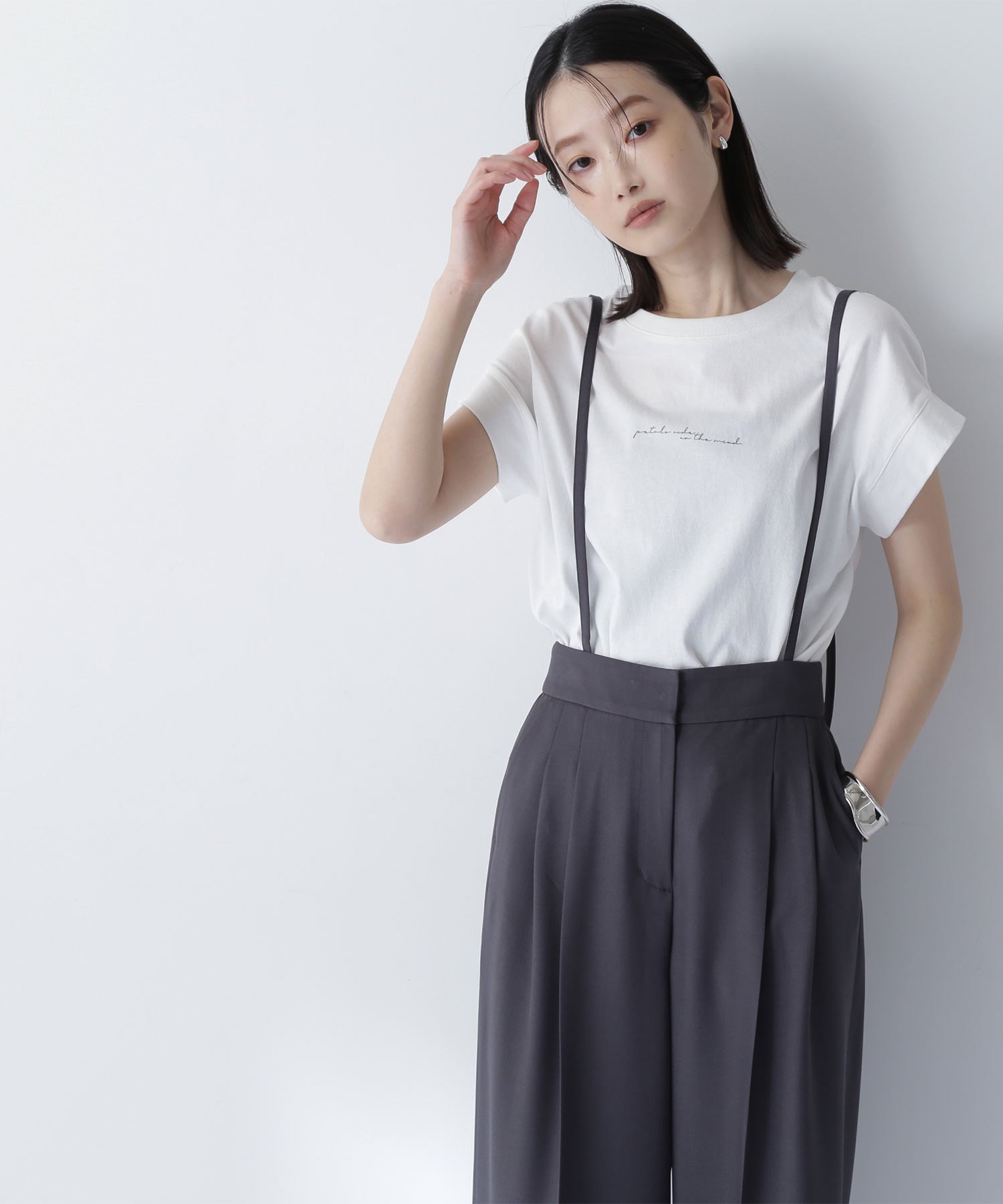 【ナチュラル ビューティー ベーシック/NATURAL BEAUTY BASIC】の切替スリーブロゴTシャツ インテリア・キッズ・メンズ・レディースファッション・服の通販 founy(ファニー) 　ファッション　Fashion　レディースファッション　WOMEN　トップス・カットソー　Tops/Tshirt　シャツ/ブラウス　Shirts/Blouses　ロング / Tシャツ　T-Shirts　シンプル　Simple　スリーブ　Sleeve　フレンチ　French　人気　Popularity　切替　Switching　半袖　Short Sleeve　オフ1|ID: prp329100004534731 ipo3291000000032329525