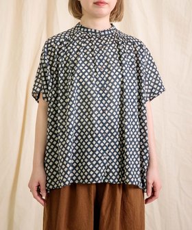 【ドミンゴ/DOMINGO】のインドボイル フロンセシャツ 人気、トレンドファッション・服の通販 founy(ファニー) ファッション Fashion レディースファッション Ladies' Fashion Online トップス・カットソー Tops/Tshirt シャツ/ブラウス Shirts/Blouses インド India エアリー Airy キャミソール Camisole ギャザー Gather シアー Sheer タンク Tank チェック Check プリント Print ポケット Pocket 半袖 Short Sleeve 羽織 Haori 夏 Summer |ID:prp329100004534784