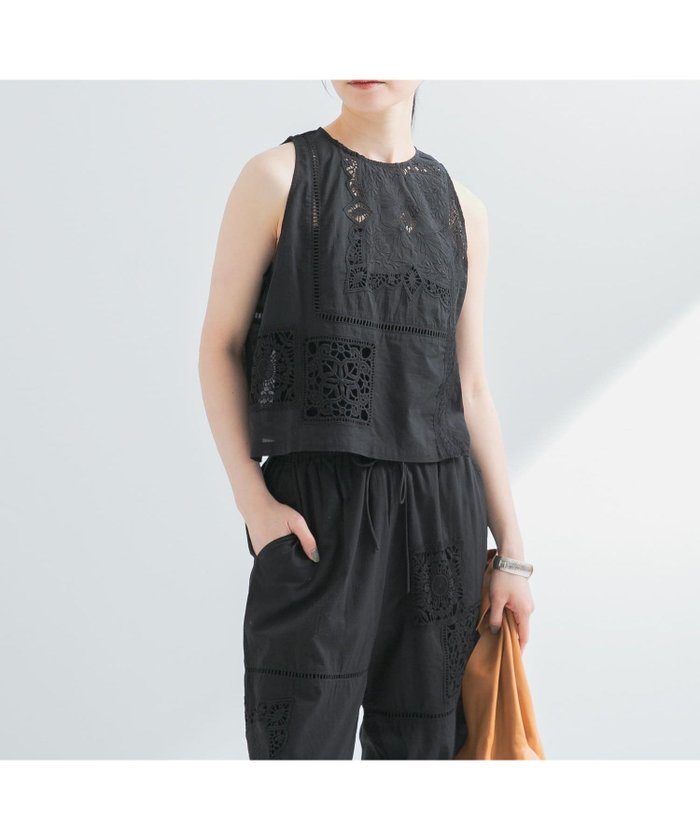 【アーバンリサーチ/URBAN RESEARCH】のパッチワークレーストップス インテリア・キッズ・メンズ・レディースファッション・服の通販 founy(ファニー) https://founy.com/ ファッション Fashion レディースファッション WOMEN トップス・カットソー Tops/Tshirt 2025年 2025 2025春夏・S/S Ss,Spring/Summer,2025 おすすめ Recommend アクセサリー Accessories インド India インナー Inner サンダル Sandals ジャケット Jacket セットアップ Set Up ノースリーブ No Sleeve パッチワーク Patchwork レース Race 夏 Summer S/S・春夏 Ss・Spring/Summer |ID: prp329100004534805 ipo3291000000032047917