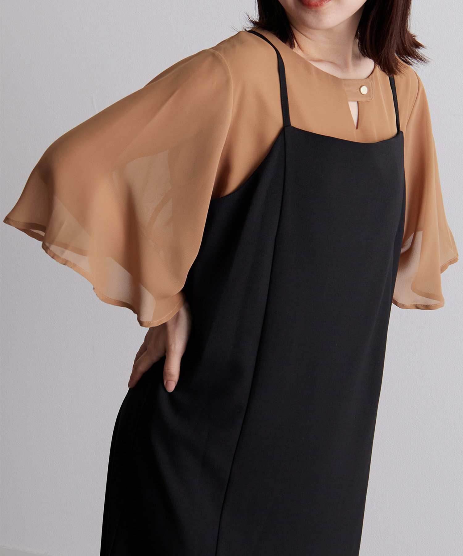 【ラナン/Ranan】のRanan/ひんやり!フレアー袖シフォンブラウス インテリア・キッズ・メンズ・レディースファッション・服の通販 founy(ファニー) 　ファッション　Fashion　レディースファッション　Ladies' Fashion Online　トップス・カットソー　Tops/Tshirt　シャツ/ブラウス　Shirts/Blouses　エアリー　Airy　シフォン　Chiffon　ドット　Dot　ポケット　Pocket　夏　Summer　エレガント 上品　Elegant　MO|ID: prp329100004534947 ipo3291000000032627245