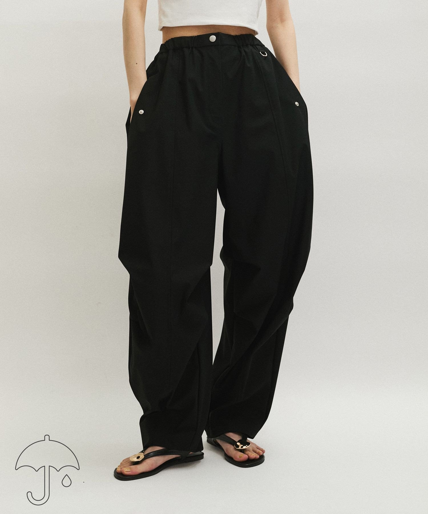 【アダム エ ロペ/ADAM ET ROPE'】の【UVカット】・【接触冷感】撥水トリコットパラシュートパンツ 人気、トレンドファッション・服の通販 founy(ファニー) 　ファッション　Fashion　レディースファッション　WOMEN　パンツ　Pants　春　Spring　コンパクト　Compact　サンダル　Sandals　シューズ　Shoes　ジャージー　Jersey　ドット　Dot　フラット　Flat　ボトム　Bottom　ポケット　Pocket　ミリタリー　Military　ワイド　Wide　S/S・春夏　Ss・Spring/Summer　おすすめ　Recommend　夏　Summer　旅行　Travel　2025年　2025　2025春夏・S/S　Ss,Spring/Summer,2025　 other-1|ID: prp329100004534973 ipo3291000000032249970