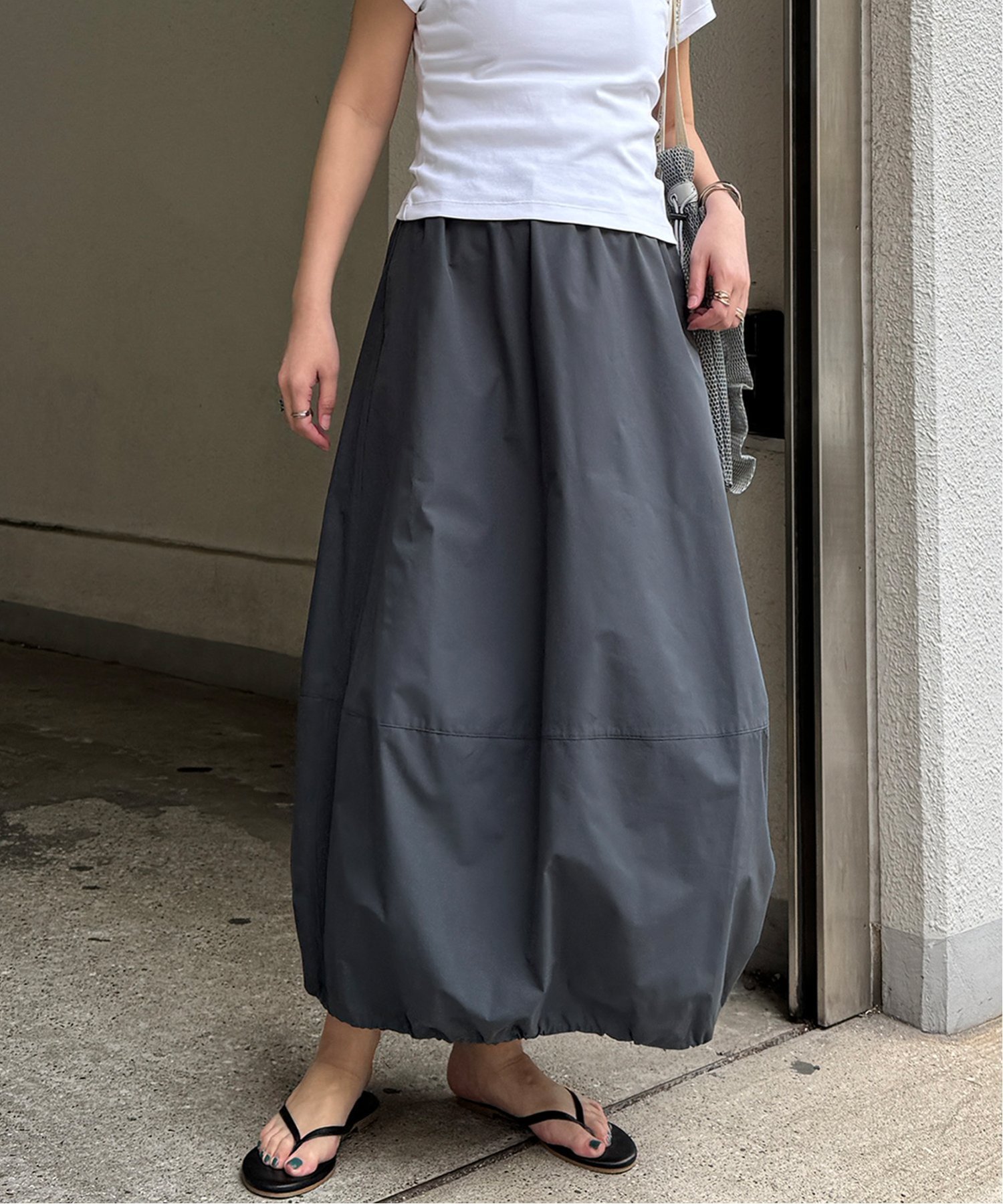 【エルビーシー/LBC】の撥水バルーンドロストスカート インテリア・キッズ・メンズ・レディースファッション・服の通販 founy(ファニー) 　ファッション　Fashion　レディースファッション　WOMEN　スカート　Skirt　トレンド　Trend　バルーン　Balloon　ロング　Long　チャコール|ID: prp329100004535524 ipo3291000000032051806
