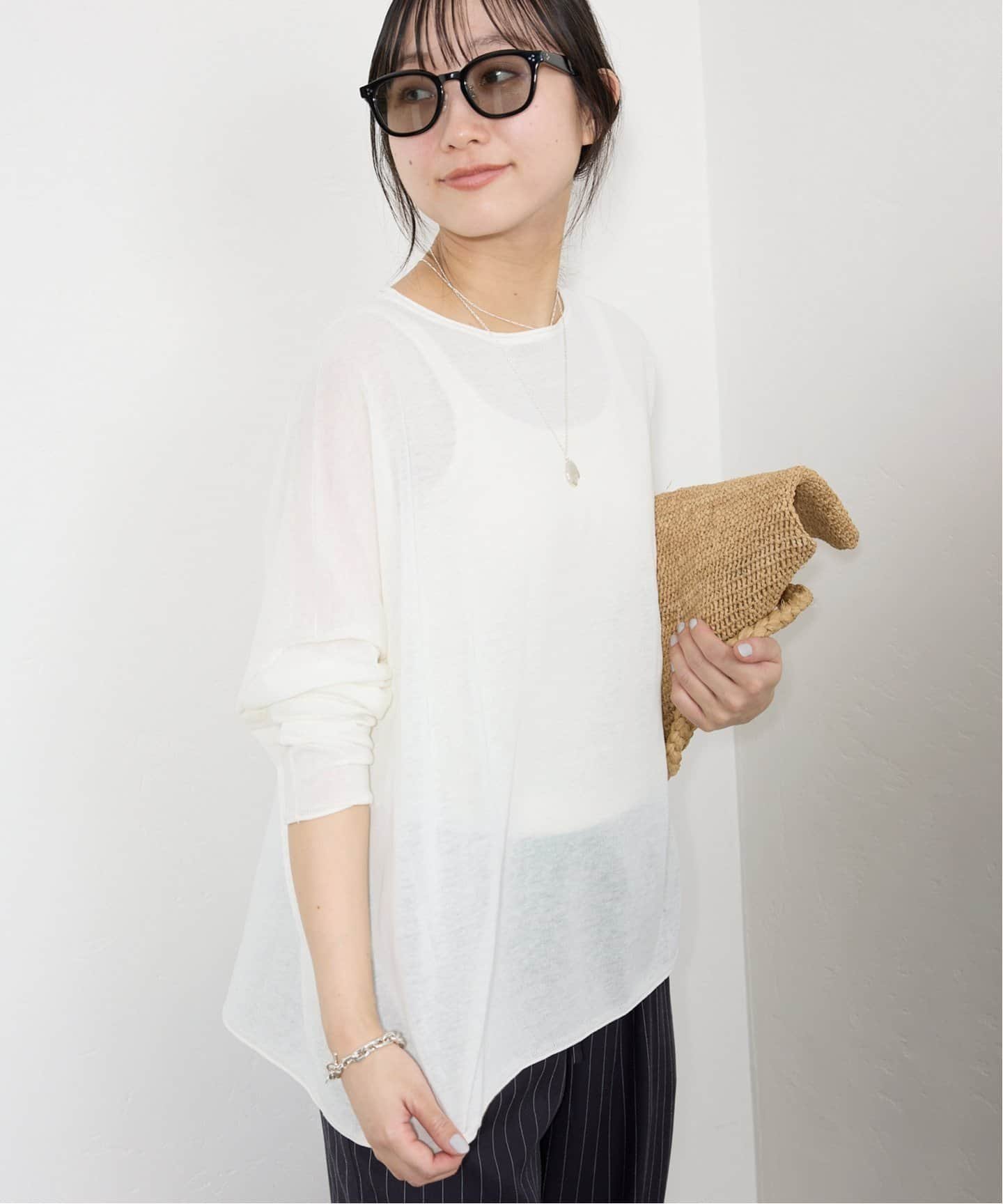 【スローブ イエナ/SLOBE IENA】の《追加》コットンシルクビッグプルオーバー インテリア・キッズ・メンズ・レディースファッション・服の通販 founy(ファニー) 　ファッション　Fashion　レディースファッション　Fashion for Women　トップス・カットソー　Cut & Sew Tops　カジュアルプルオーバー・ニットトップス　Pullovers & Knit Tops / Casual Pullovers　2025年　2025　2025春夏・S/S　Spring/Summer 2025 SS25　ホワイト|ID: prp329100004535630 ipo3291000000032556768