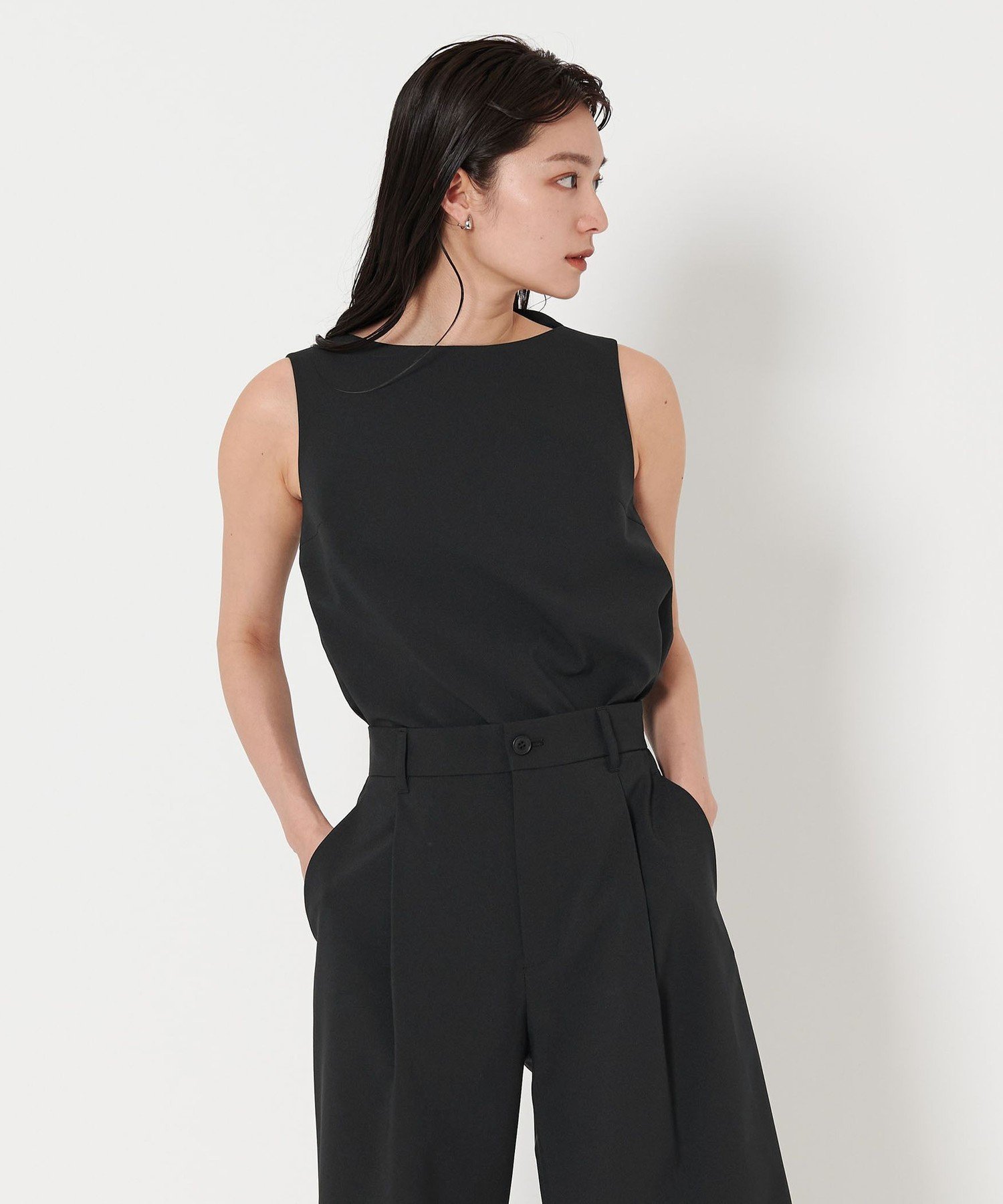 【ユナイテッドアローズ/UNITED ARROWS】のMARW UNITED ARROWS ボートネック ノースリーブ ブラウス インテリア・キッズ・メンズ・レディースファッション・服の通販 founy(ファニー) 　ファッション　Fashion　レディースファッション　Fashion for Women　トップス・カットソー　Cut & Sew Tops　キャミソール&ノースリーブ　Camisoles & Sleeveless Tops　シャツ・ブラウス・オフィスカジュアル　Elegant Blouses & Button-Ups　ショーツ　Shorts, Short Pants　ショート　Short, Short Length　シンプル　Simple, Minimal　スリット　Slit, Slit Detail　セットアップ　Set-Up, Coordinated Outfit　ノースリーブ　Sleeveless, No-Sleeve　人気　Popular, Best Seller　おすすめ　Recommended / Our Picks　ビジネス 仕事 通勤　Business / Work / Commuting　BLACK|ID: prp329100004535653 ipo3291000000033280711