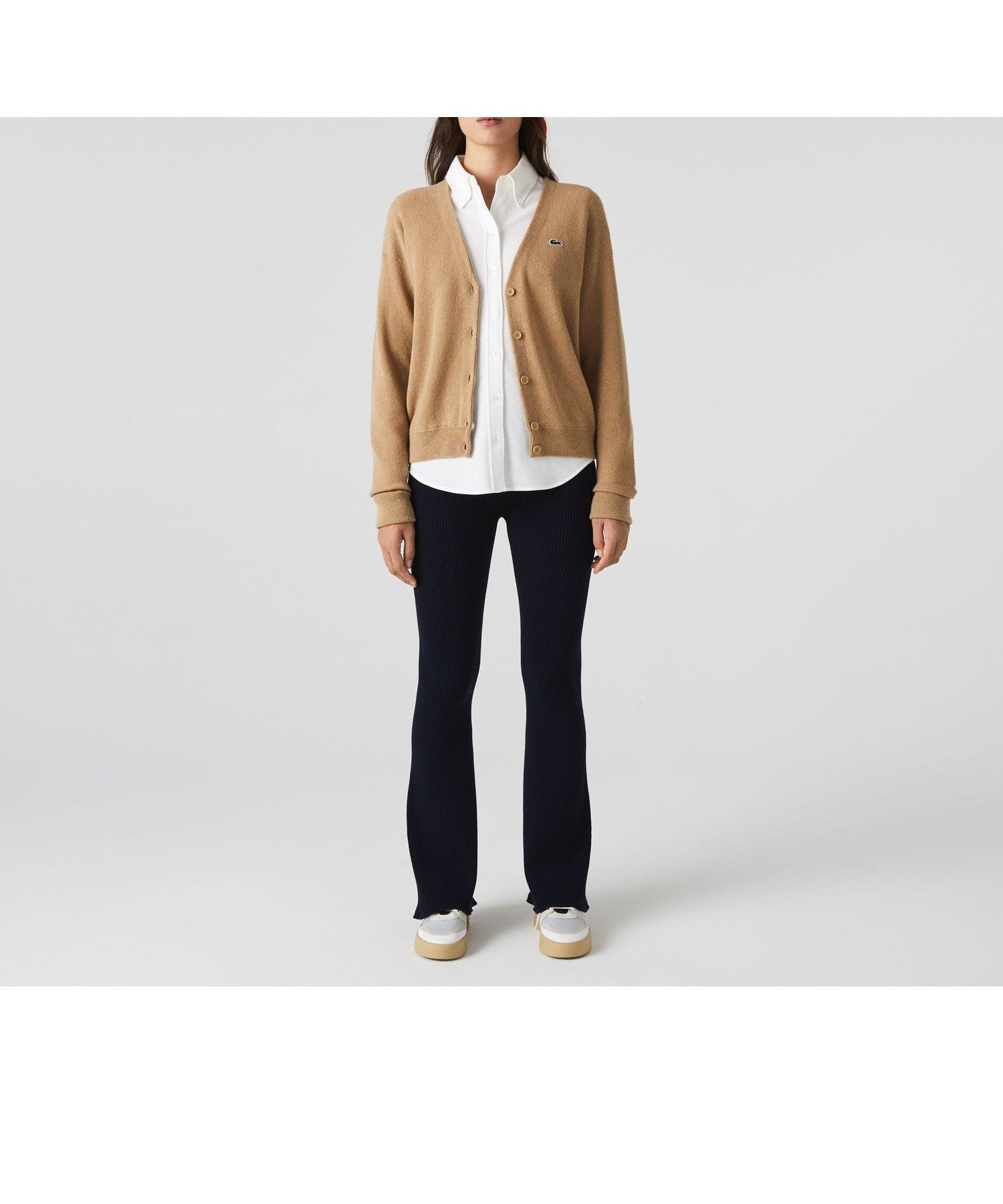 【ラコステ/LACOSTE】のプレーンVネックニットカーディガン インテリア・キッズ・メンズ・レディースファッション・服の通販 founy(ファニー) 　ファッション　Fashion　レディースファッション　WOMEN　トップス・カットソー　Tops/Tshirt　ニット　Knit Tops　カーディガン　Cardigans　Vネック　V-Neck　フロント　Front　プレーン　Plane　ラバー　Rubber　ベージュ|ID: prp329100004535677 ipo3291000000032052554