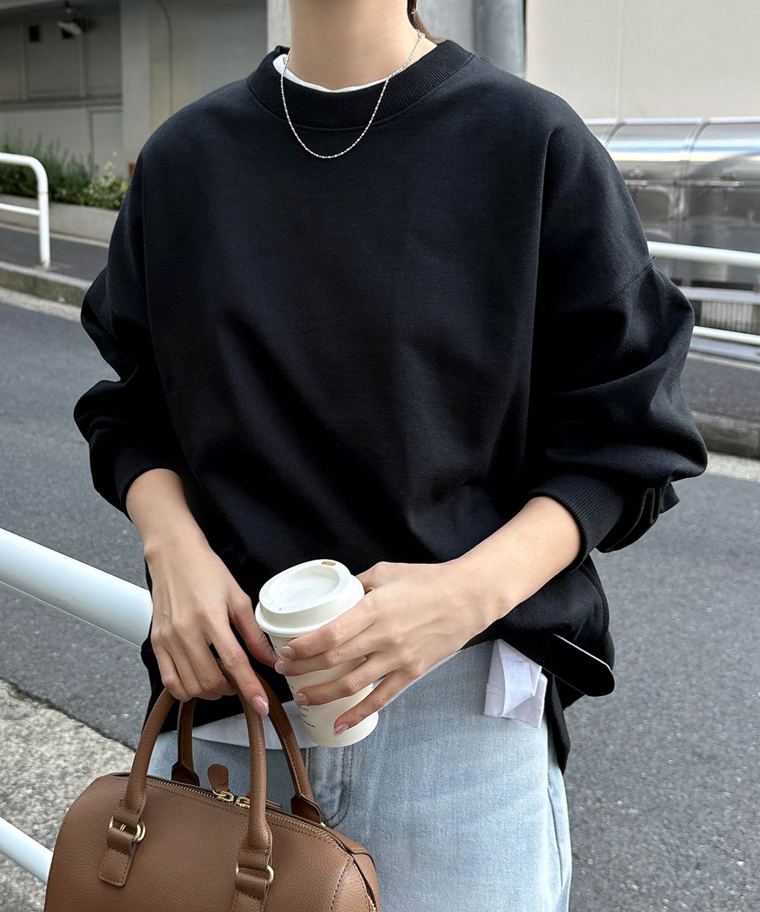 【その他のブランド/Other】の裏毛 ボリューム 長袖 スウェット トップス 人気、トレンドファッション・服の通販 founy(ファニー) 　ファッション　Fashion　レディースファッション　Fashion for Women　トップス・カットソー　Cut & Sew Tops　レディースパーカー・カジュアルフーディー　Casual Hoodies & Sweatshirts　スウェット・クルーネックトップス　Sweatshirts & Crewnecks / Relaxed Fit Sweat Tops　ショルダー　Shoulder, Shoulder Strap　シンプル　Simple, Minimal　スウェット / スエット　Sweatshirt, Sweatwear　ドロップ　Drop Shoulder, Dropped Style　ポケット　Pocket, Pocket Detail　長袖　Long Sleeve, Full Sleeve　 other-1|ID: prp329100004535764 ipo3291000000032711708