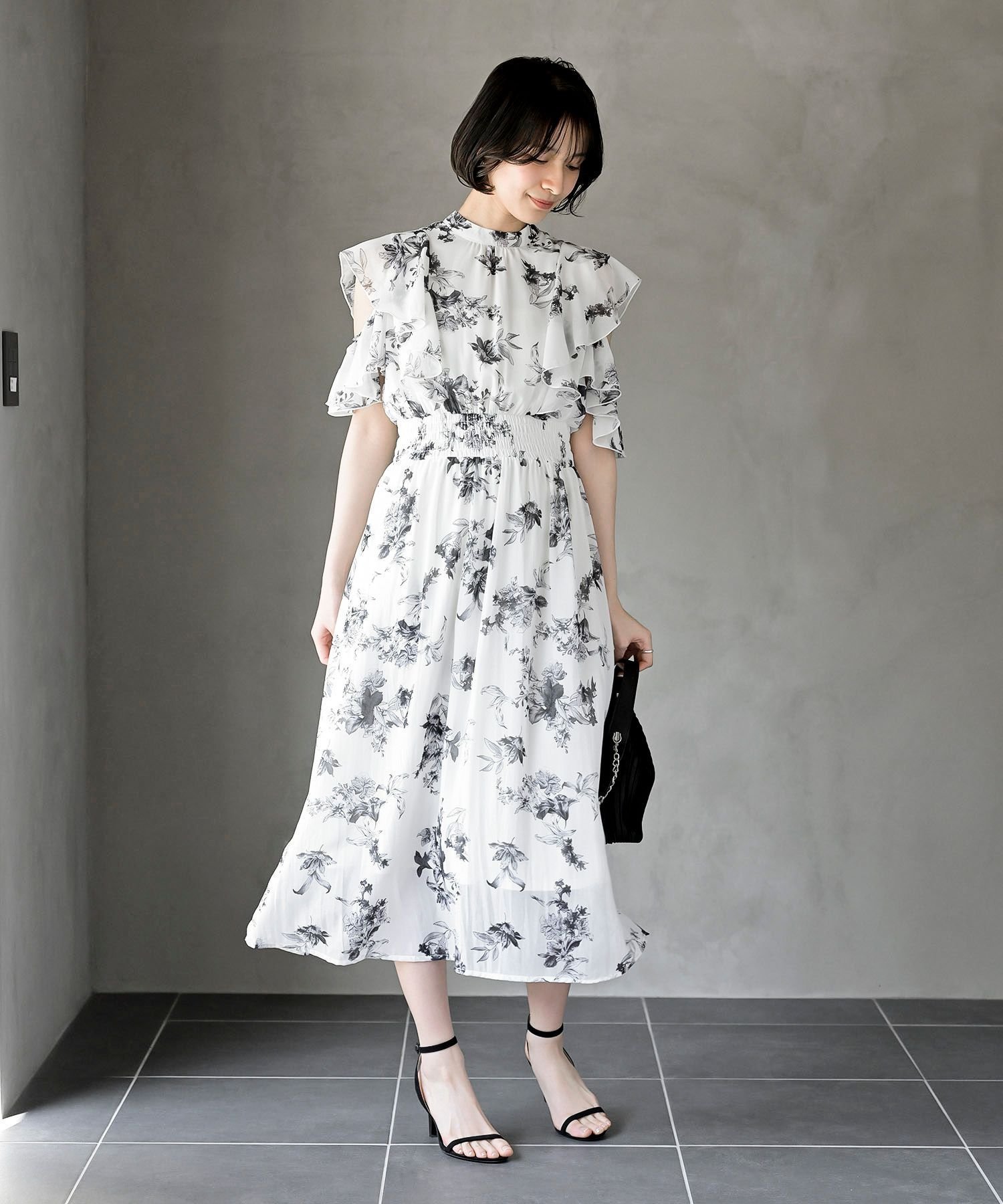 【アールピーエス/rps】のラッフルスリーブ花柄ワンピース インテリア・キッズ・メンズ・レディースファッション・服の通販 founy(ファニー) 　ファッション　Fashion　レディースファッション　WOMEN　ワンピース　Dress　オケージョン　Occasion　シャーリング　Shirring　フラワー　Flower　フリル　Frills　プリント　Print　リボン　Ribbon　エレガント 上品　Elegant　結婚式　Wedding Ceremony　ブラック|ID: prp329100004535828 ipo3291000000032053329