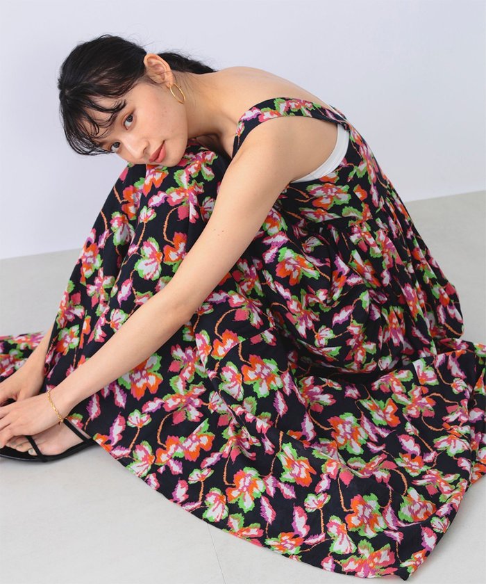 【デミルクス ビームス/Demi-Luxe BEAMS】のMARIHA / シンデレラのワンピース 25SS 旅行 お呼ばれ ドレス インテリア・キッズ・メンズ・レディースファッション・服の通販 founy(ファニー) https://founy.com/ ファッション Fashion レディースファッション Fashion for Women ワンピース Dresses フォーマル・パーティードレス・結婚式用ドレス Elegant & Casual Dresses 2025年 2025 2025春夏・S/S Spring/Summer 2025 SS25 エレガント 上品 Elegant コンパクト Compact, Small Size サンダル Sandals, Summer Shoes シューズ Shoes, Footwear ドレス Dress, One-Piece フィット Fit, Slim Fit フラット Flat, Flat Shoes フラワー Flower, Floral フレア Flare, Flared プリント Print, Printed Pattern ロマンティック Romantic, Feminine Style 別注 Limited Edition, Custom Order 旅行 Travel |ID: prp329100004535847 ipo3291000000032728481