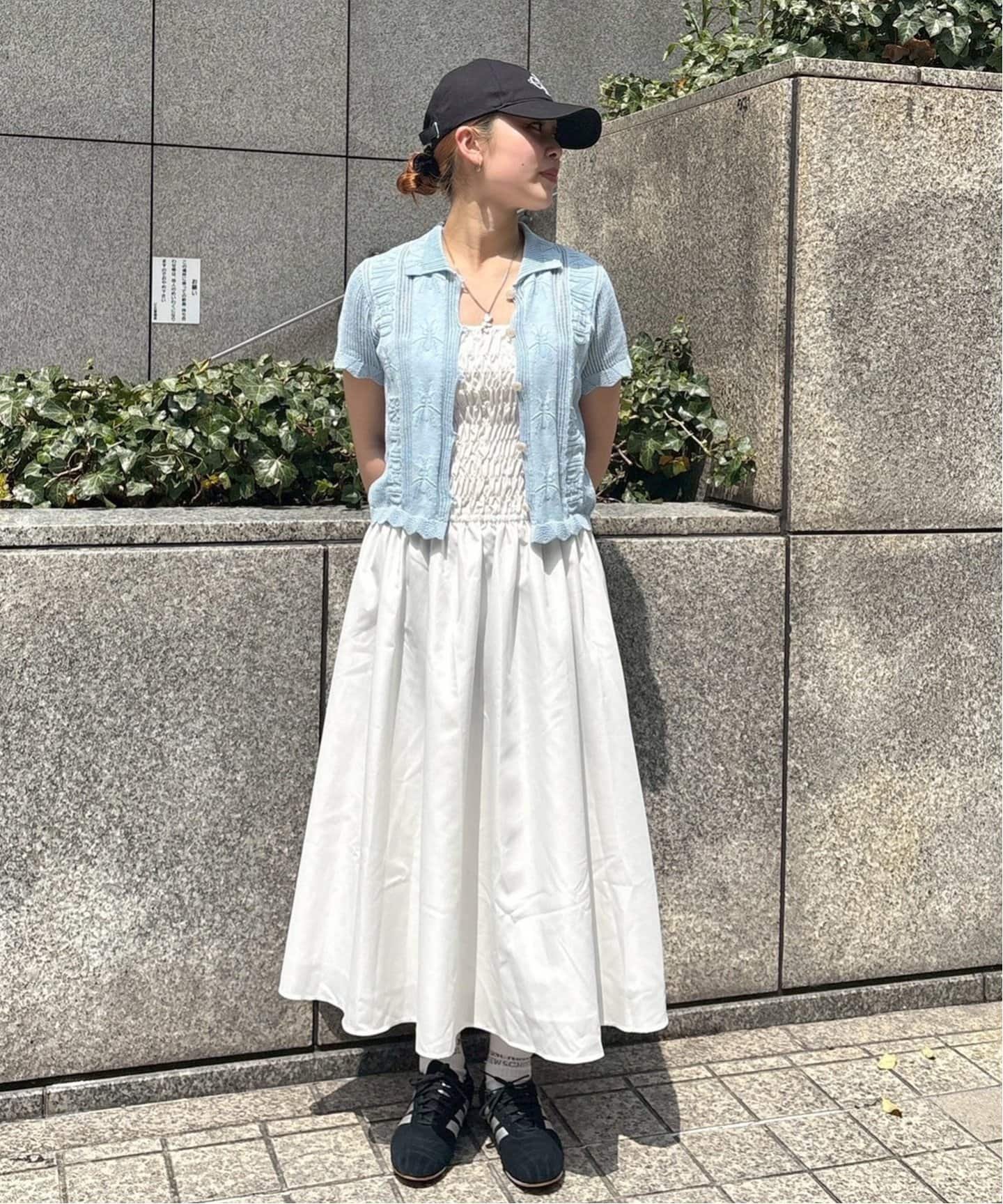 【その他のブランド/Other】のシャーリングロング ドレス インテリア・キッズ・メンズ・レディースファッション・服の通販 founy(ファニー) 　ファッション　Fashion　レディースファッション　WOMEN　ワンピース　Dress　ドレス　Party Dresses　2025年　2025　2025春夏・S/S　Ss,Spring/Summer,2025　おすすめ　Recommend　キャップ　Cap　シャーリング　Shirring　スニーカー　Sneakers　ドレス　Dress　ミックス　Mix　リボン　Ribbon　ロング　Long　ホワイト|ID: prp329100004535866 ipo3291000000032053503