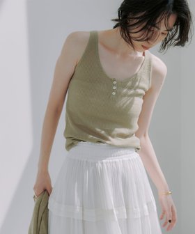 【アニュアンス/anuans】のItaly Linenヘンリーネックニットタンク 人気、トレンドファッション・服の通販 founy(ファニー) ファッション Fashion レディースファッション Fashion for Women トップス・カットソー Cut & Sew Tops ニット Knit Tops & Sweaters イタリア Italy シンプル Simple, Minimal タンク Tank Top, Sleeveless Top フロント Front, Front Design ラグジュアリー Luxury, Elegant リアル Real, Realistic リネン Linen, Linen Fabric エレガント 上品 Elegant 夏 Summer |ID:prp329100004535983