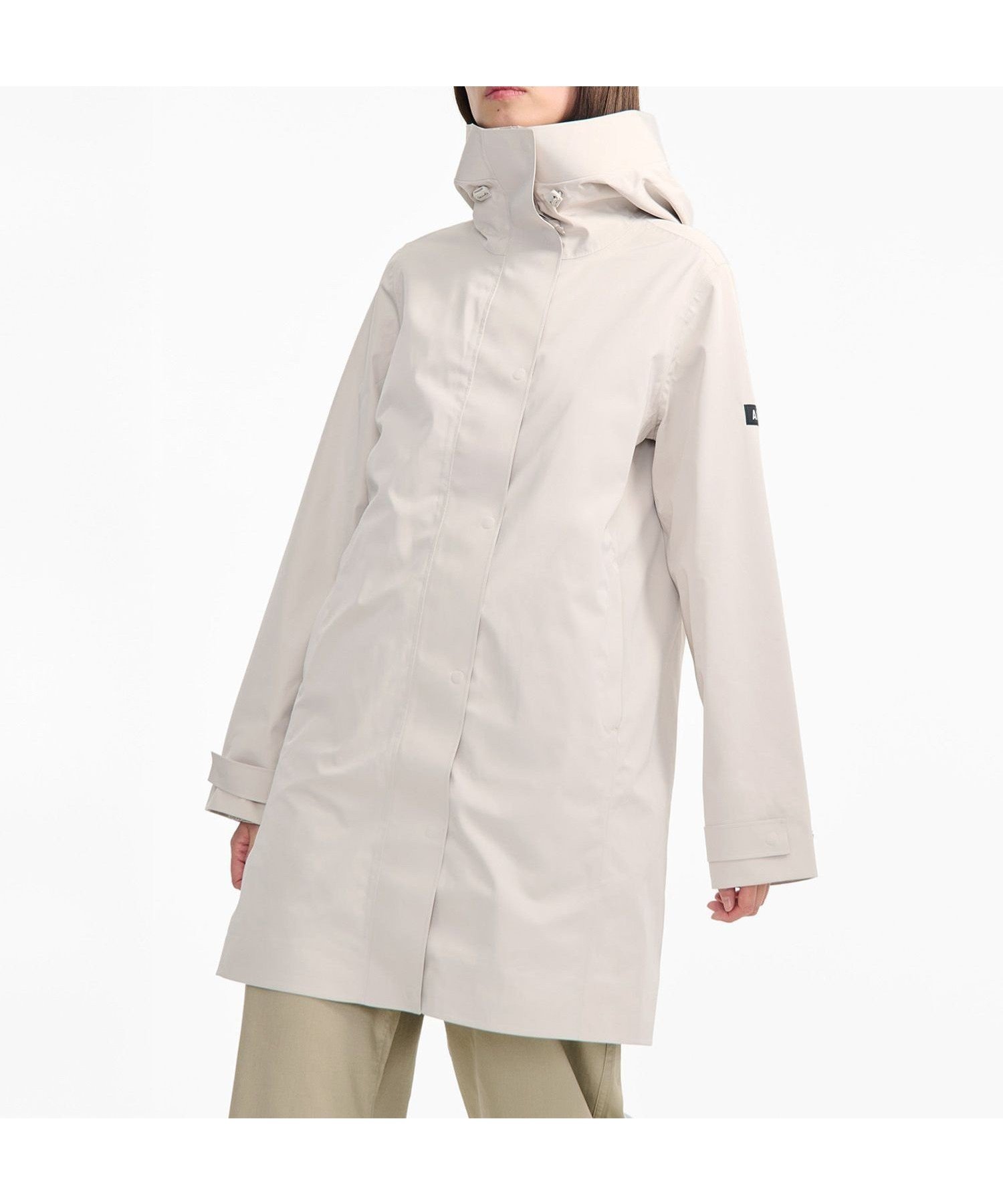 【エーグル/AIGLE】の2層メンブレン仕様 透湿防水 防風 ロングフーデッドジャケット / マウンテンパーカー ロング丈 インテリア・キッズ・メンズ・レディースファッション・服の通販 founy(ファニー) 　ファッション　Fashion　レディースファッション　WOMEN　アウター　Coat Outerwear　ジャケット　Jackets　アウトドア　Outdoor　シリコン　Silicon　シンプル　Simple　スタイリッシュ　Stylish　ドローストリング　Drawstring　パッチ　Patch　パーカー　Hoodie　ビジネス 仕事 通勤　Business　フィット　Fit　ポケット　Pocket　リラックス　Relax　ロング　Long　ワンポイント　One Point　オフホワイト|ID: prp329100004536081 ipo3291000000032054675