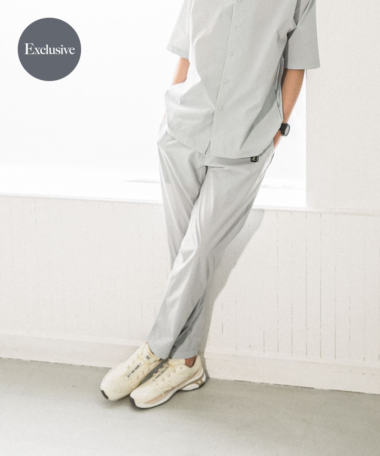 【アーバンリサーチ/URBAN RESEARCH / MEN】の『別注』Gramicci SOLOTEX STRETCH PANTS インテリア・キッズ・メンズ・レディースファッション・服の通販 founy(ファニー) 　ファッション　Fashion　メンズファッション　Fashion for Men　ボトムス　Bottoms　アウトドア　Outdoor Clothing　カットソー　Cut and Sewn Top　軽量　Lightweight, Ultra Light　シンプル　Simple, Minimal　ジャケット　Jacket, Outerwear　スタイリッシュ　Stylish, Fashionable　ストレッチ　Stretch, Stretchy Fabric　スニーカー　Sneakers, Trainers　スマート　Smart, Elegant　セットアップ　Set-Up, Coordinated Outfit　フィット　Fit, Slim Fit　別注　Limited Edition, Custom Order　S/S・春夏　SS, Spring/Summer, Warm Season　夏　Summer　ビジネス 仕事 通勤　Business / Work / Commuting　2025年　2025　2025春夏・S/S　Spring/Summer 2025 SS25　ICE GRAY|ID: prp329100004536127 ipo3291000000032456046