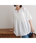 【ディスコート/Discoat】の【新色追加!/WEB限定】キーネックペプラムブラウス 人気、トレンドファッション・服の通販 founy(ファニー) ファッション Fashion レディースファッション Fashion for Women トップス・カットソー Cut & Sew Tops シャツ・ブラウス・オフィスカジュアル Elegant Blouses & Button-Ups ギャザー Gathered, Ruffled シンプル Simple, Minimal スリーブ Sleeve, Long Sleeve / Short Sleeve チュニック Tunic, Long Top ペプラム Peplum, Flared Hem thumbnail ホワイト|ID: prp329100004536151 ipo3291000000033200458