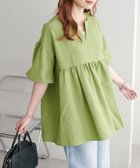 【ディスコート/Discoat】の【新色追加!/WEB限定】キーネックペプラムブラウス 人気、トレンドファッション・服の通販 founy(ファニー) ファッション Fashion レディースファッション Fashion for Women トップス・カットソー Cut & Sew Tops シャツ・ブラウス・オフィスカジュアル Elegant Blouses & Button-Ups ギャザー Gathered, Ruffled シンプル Simple, Minimal スリーブ Sleeve, Long Sleeve / Short Sleeve チュニック Tunic, Long Top ペプラム Peplum, Flared Hem thumbnail ピスタチオ|ID: prp329100004536151 ipo3291000000033200461