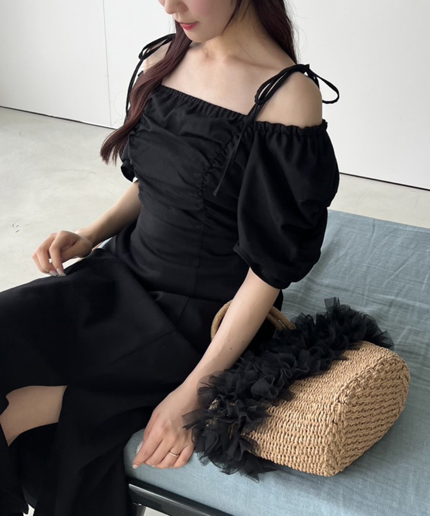 【ナイスクラップ/NICE CLAUP】のバックリボンギャザーロングワンピ インテリア・キッズ・メンズ・レディースファッション・服の通販 founy(ファニー) 　ファッション　Fashion　レディースファッション　WOMEN　ワンピース　Dress　2025年　2025　2025春夏・S/S　Ss,Spring/Summer,2025　おすすめ　Recommend　エレガント 上品　Elegant　オフショルダー　Off Shoulder　サンダル　Sandals　シェイプ　Shape　シンプル　Simple　スニーカー　Sneakers　スリット　Slit　ダウン　Down　フラット　Flat　ペチコート　Petticoat　マーメイド　Mermaid　リボン　Ribbon　リラックス　Relax　人気　Popularity　夏　Summer　ブラック|ID: prp329100004536180 ipo3291000000032353085