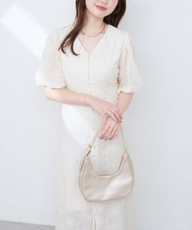 【ナチュラルクチュール/natural couture】の【WEB限定】お花刺繍フロント釦Vネックワンピース 人気、トレンドファッション・服の通販 founy(ファニー) ファッション Fashion レディースファッション Ladies' Fashion Online ワンピース Dress 2025年 2025 2025春夏・S/S Ss,Spring/Summer,2025 おすすめ Recommend カーディガン Cardigan デコルテ Decolletage フェミニン Feminine フロント Front ポケット Pocket リゾート Resort ロング Long 夏 Summer |ID:prp329100004536197