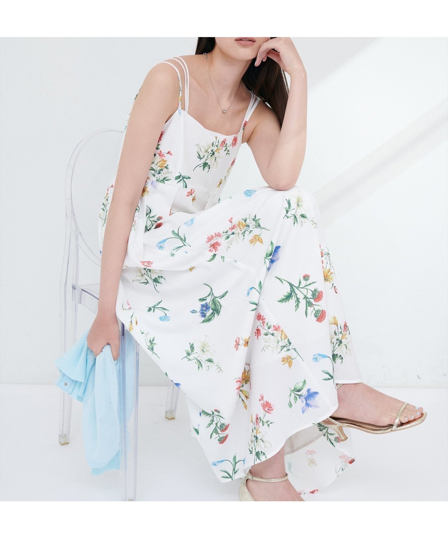 【ナチュラルクチュール/natural couture】のガーデンフラワー柄フレアキャミワンピース インテリア・キッズ・メンズ・レディースファッション・服の通販 founy(ファニー) 　ファッション　Fashion　レディースファッション　WOMEN　ワンピース　Dress　キャミワンピース　No Sleeve Dresses　2025年　2025　2025春夏・S/S　Ss,Spring/Summer,2025　インナー　Inner　ガーデン　Garden　キャミソール　Camisole　フェミニン　Feminine　フラワー　Flower　ベーシック　Basic　ポケット　Pocket　エレガント 上品　Elegant　オフホワイト|ID: prp329100004536208 ipo3291000000032198918