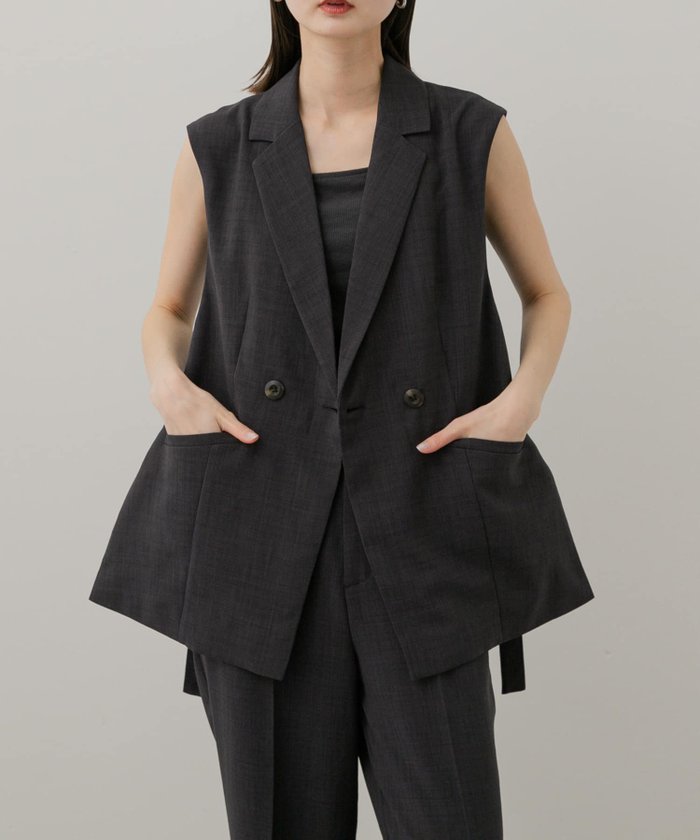 【センスオブプレイス/SENSE OF PLACE by URBAN RESEARCH】の『UR TECH DRYLUXE』リネンライクサイドベルトジレ インテリア・キッズ・メンズ・レディースファッション・服の通販 founy(ファニー) https://founy.com/ ファッション Fashion レディースファッション Fashion for Women アウター Coat / Outerwear Collection トップス・カットソー Cut & Sew Tops ベスト&ジレ / 重ね着スタイル Vests & Gilets ベルト&ウエストマーク Belts & Waist Accessories 2025年 2025 2025春夏・S/S Spring/Summer 2025 SS25 おすすめ Recommended / Our Picks サテン Satin, Glossy Fabric スタイリッシュ Stylish, Fashionable セットアップ Set-Up, Coordinated Outfit エレガント 上品 Elegant 吸水 Absorbent, Quick-Dry 夏 Summer 定番 Standard, Basic Item S/S・春夏 SS, Spring/Summer, Warm Season |ID: prp329100004536284 ipo3291000000032725847