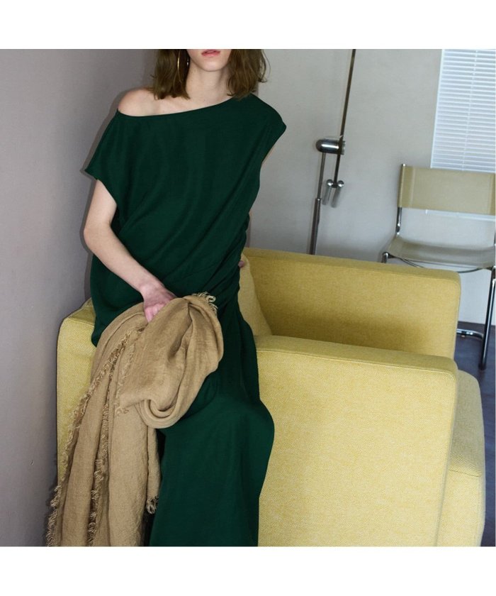 【ヴェルメイユ パー イエナ/VERMEIL par iena】のレーヨンシルクツイルアシンメトリーワンピース インテリア・キッズ・メンズ・レディースファッション・服の通販 founy(ファニー) https://founy.com/ ファッション Fashion レディースファッション Ladies' Fashion Online ワンピース Dress 2025年 2025 2025春夏・S/S Ss,Spring/Summer,2025 おすすめ Recommend アクセサリー Accessories アシンメトリー Asymmetry ギャザー Gather シューズ Shoes スリット Slit セレモニー Ceremony ツイル Twill ドレープ Drape ロング Long |ID: prp329100004536430 ipo3291000000032677041