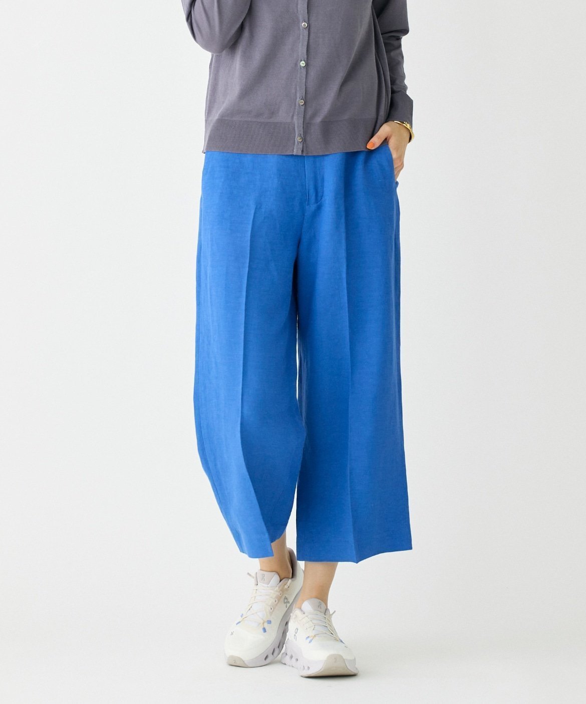 【イッツインターナショナル/I.T.'S. international】のワイドクロップドパンツ インテリア・キッズ・メンズ・レディースファッション・服の通販 founy(ファニー) 　ファッション　Fashion　レディースファッション　Ladies' Fashion Online　パンツ　Pants　シンプル　Simple　センター　Center　リネン　Linen　エレガント 上品　Elegant　夏　Summer　ブルー|ID: prp329100004536555 ipo3291000000032663982