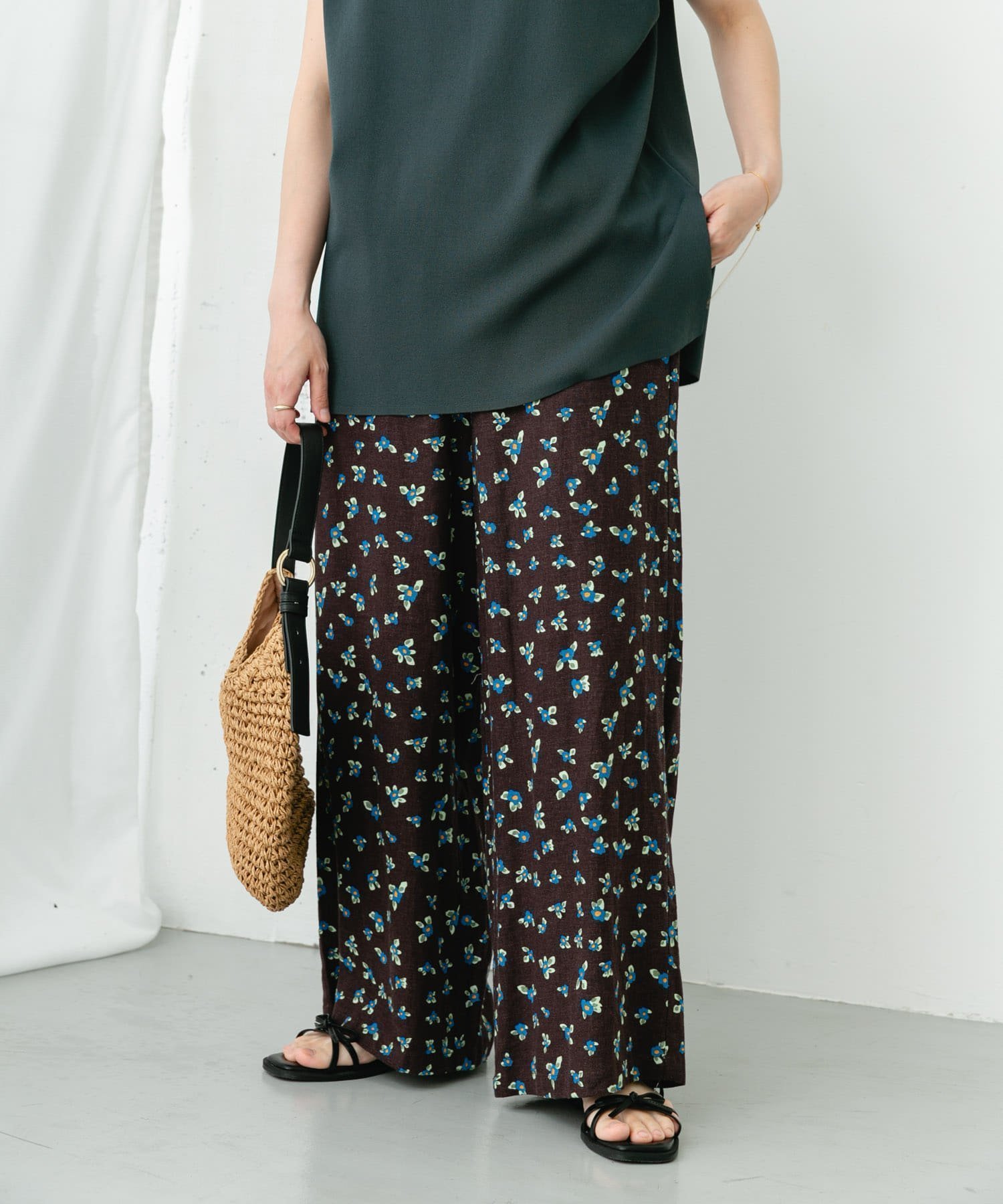 【その他のブランド/Other】の『Sサイズあり』『洗濯可』リネンレーヨンワイドパンツ インテリア・キッズ・メンズ・レディースファッション・服の通販 founy(ファニー) 　ファッション　Fashion　レディースファッション　Fashion for Women　パンツ　Pants & Trousers　おすすめ　Recommended / Our Picks　シンプル　Simple, Minimal　ベーシック　Basic, Essential　リネン　Linen, Linen Fabric　ワイド　Wide, Wide Fit　人気　Popular, Best Seller　定番　Standard, Basic Item　無地　Plain, Solid Color　柄BLK|ID: prp329100004536580 ipo3291000000032720638