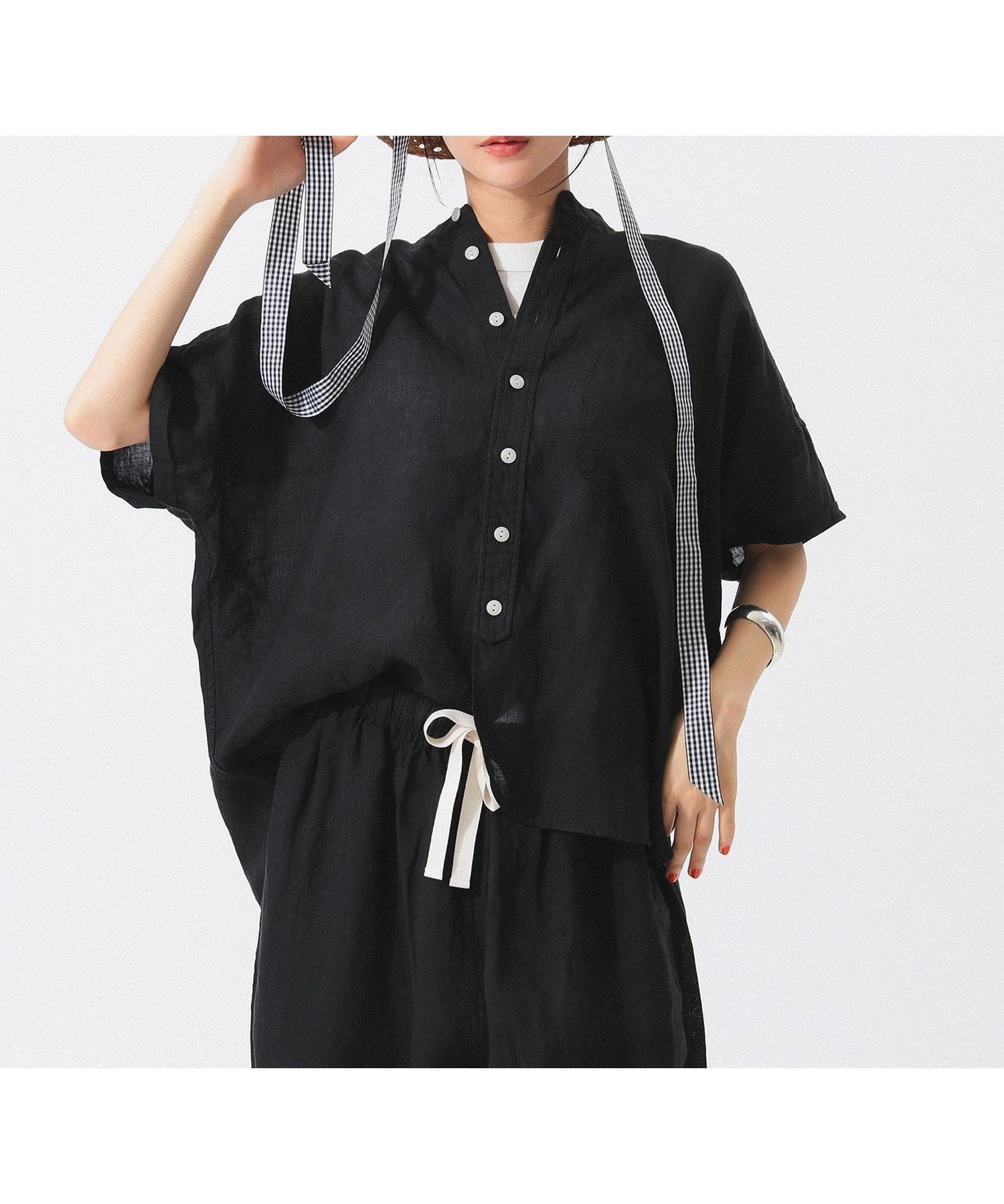 【ビームス ウイメン/BEAMS】の【セットアップ可能】リネン ソリッド スタンドカラーシャツ 25SS 旅行 定番人気 羽織り インテリア・キッズ・メンズ・レディースファッション・服の通販 founy(ファニー) 　ファッション　Fashion　レディースファッション　Ladies' Fashion Online　トップス・カットソー　Tops/Tshirt　シャツ/ブラウス　Shirts/Blouses　インナー　Inner　ウェーブ　Wave　春　Spring　シンプル　Simple　セットアップ　Set Up　デニム　Denim　定番　Standard　人気　Popularity　フランス　France　半袖　Short Sleeve　リネン　Linen　リラックス　Relax　S/S・春夏　Ss・Spring/Summer　おすすめ　Recommend　夏　Summer　旅行　Travel　2025年　2025　2025春夏・S/S　Ss,Spring/Summer,2025　BLACK|ID: prp329100004536582 ipo3291000000032682142