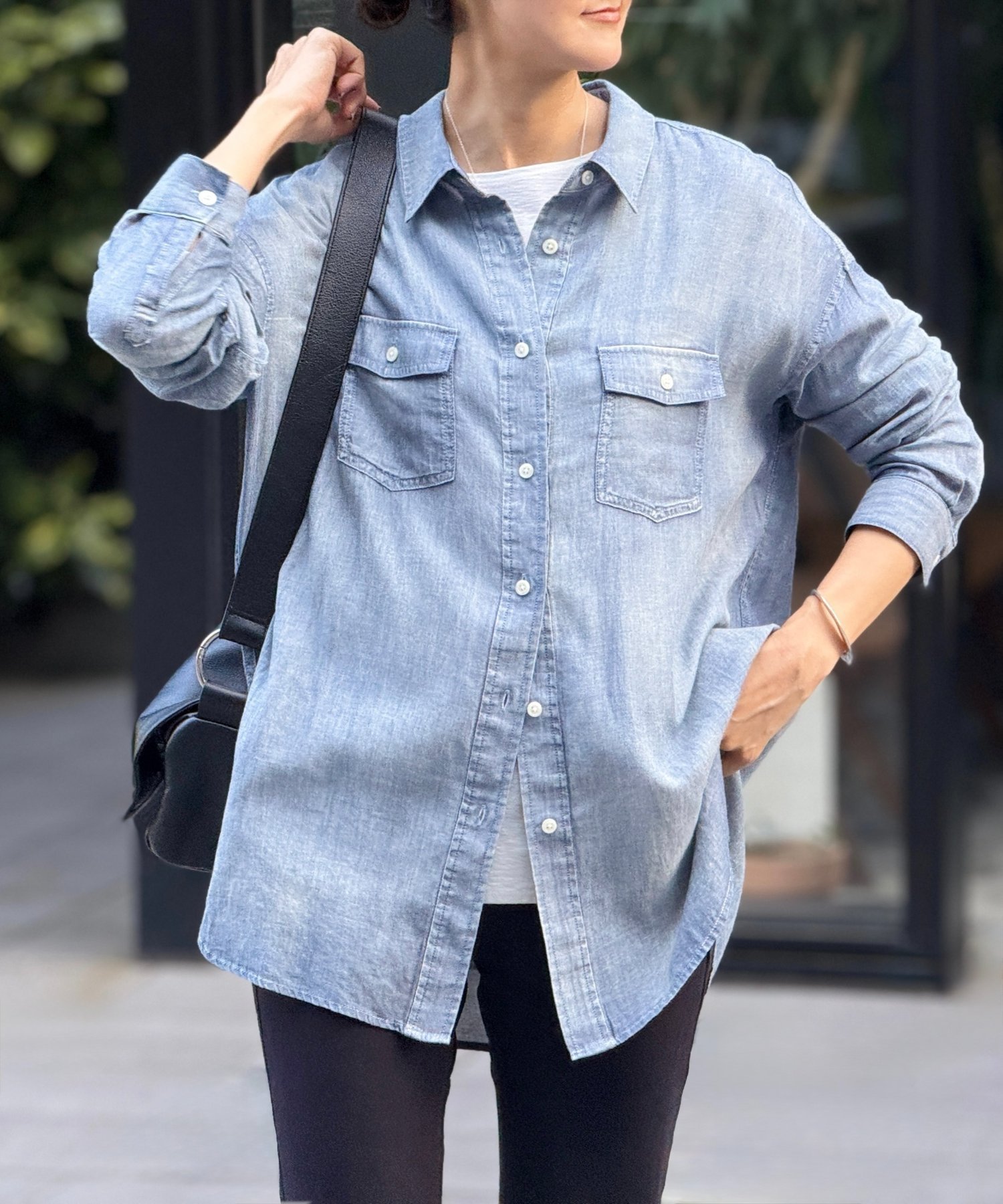 【ビアズリー/BEARDSLEY】のシフォンデニムシャツ 人気、トレンドファッション・服の通販 founy(ファニー) 　ファッション　Fashion　レディースファッション　Fashion for Women　トップス・カットソー　Cut & Sew Tops　シャツ・ブラウス・オフィスカジュアル　Elegant Blouses & Button-Ups　なめらか　Smooth, Silky Texture　カットソー　Cut and Sewn Top　シアー　Sheer, See-Through　シフォン　Chiffon, Lightweight Fabric　デニム　Denim, Jeans Material　ボトム　Bottoms, Lower Wear　ロング　Long, Long-Length　ワイド　Wide, Wide Fit　 other-1|ID: prp329100004536597 ipo3291000000033849801