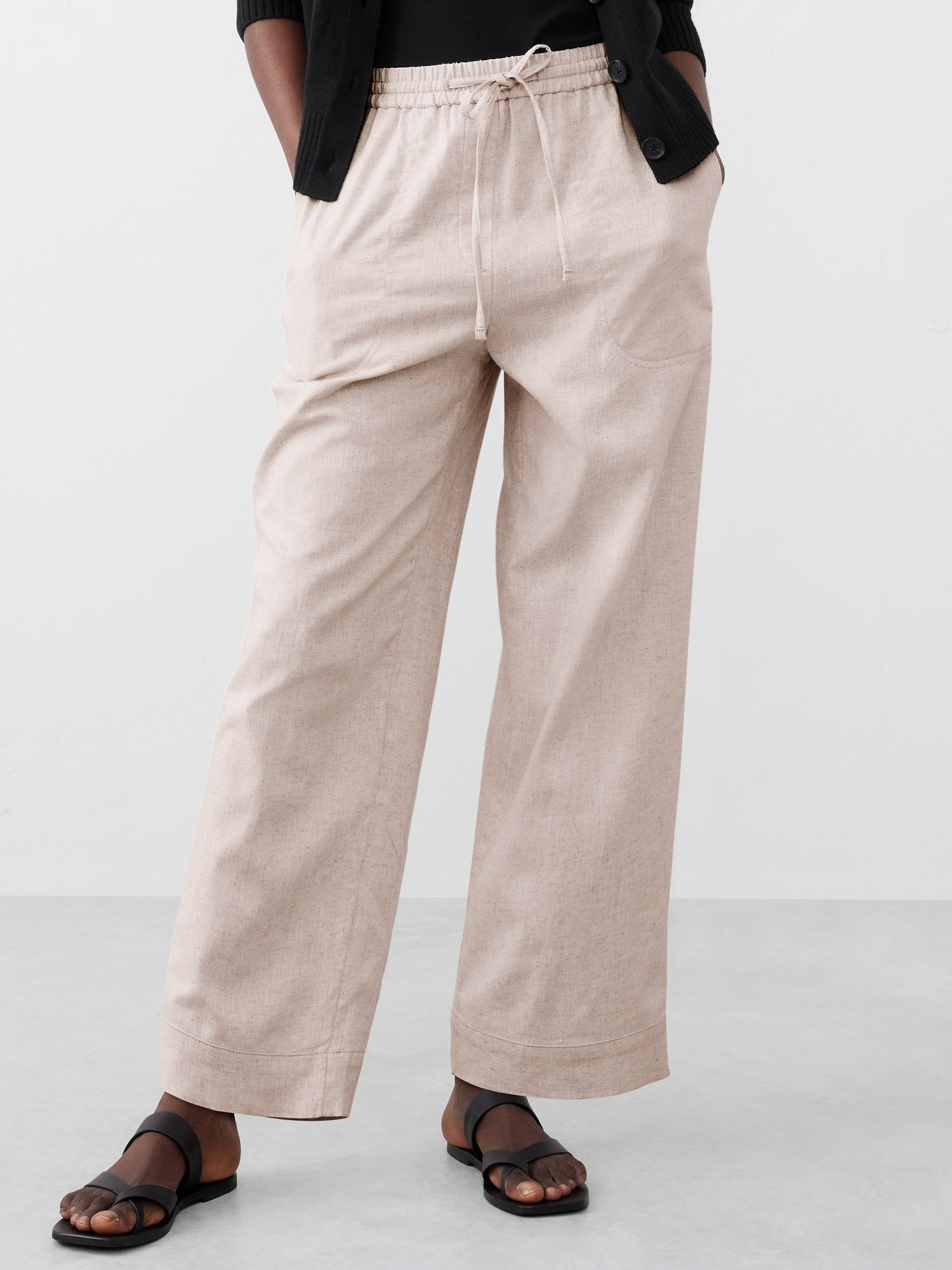 【バナナリパブリック ファクトリーストア/BANANA REPUBLIC FACTORY STORE】のBANANA REPUBLIC FACTORY STORE リネンブレンドプルオンストレートパンツ インテリア・キッズ・メンズ・レディースファッション・服の通販 founy(ファニー) 　ファッション　Fashion　レディースファッション　WOMEN　パンツ　Pants　サンダル　Sandals　シンプル　Simple　スニーカー　Sneakers　テクスチャー　Texture　ロング　Long　ワイド　Wide　吸水　Water Absorption　夏　Summer　FLAX_F99|ID: prp329100004536651 ipo3291000000032058235