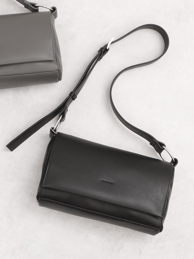 【その他のブランド/Other】のカシュカシュ cachecache / WEB限定フラップベルトショルダーバッグ インテリア・キッズ・メンズ・レディースファッション・服の通販 founy(ファニー) 　ファッション　Fashion　レディースファッション　WOMEN　バッグ　Bag　ベルト　Belts　カラフル　Colorful　クール　Cool　ショルダー　Shoulder　シンプル　Simple　財布　Wallet　ハンド　Hand　フラップ　Flap　ポケット　Pocket　ミックス　Mix　モチーフ　Motif　再入荷　Restock/Back In Stock/Re Arrival　BK|ID: prp329100004536808 ipo3291000000032213718