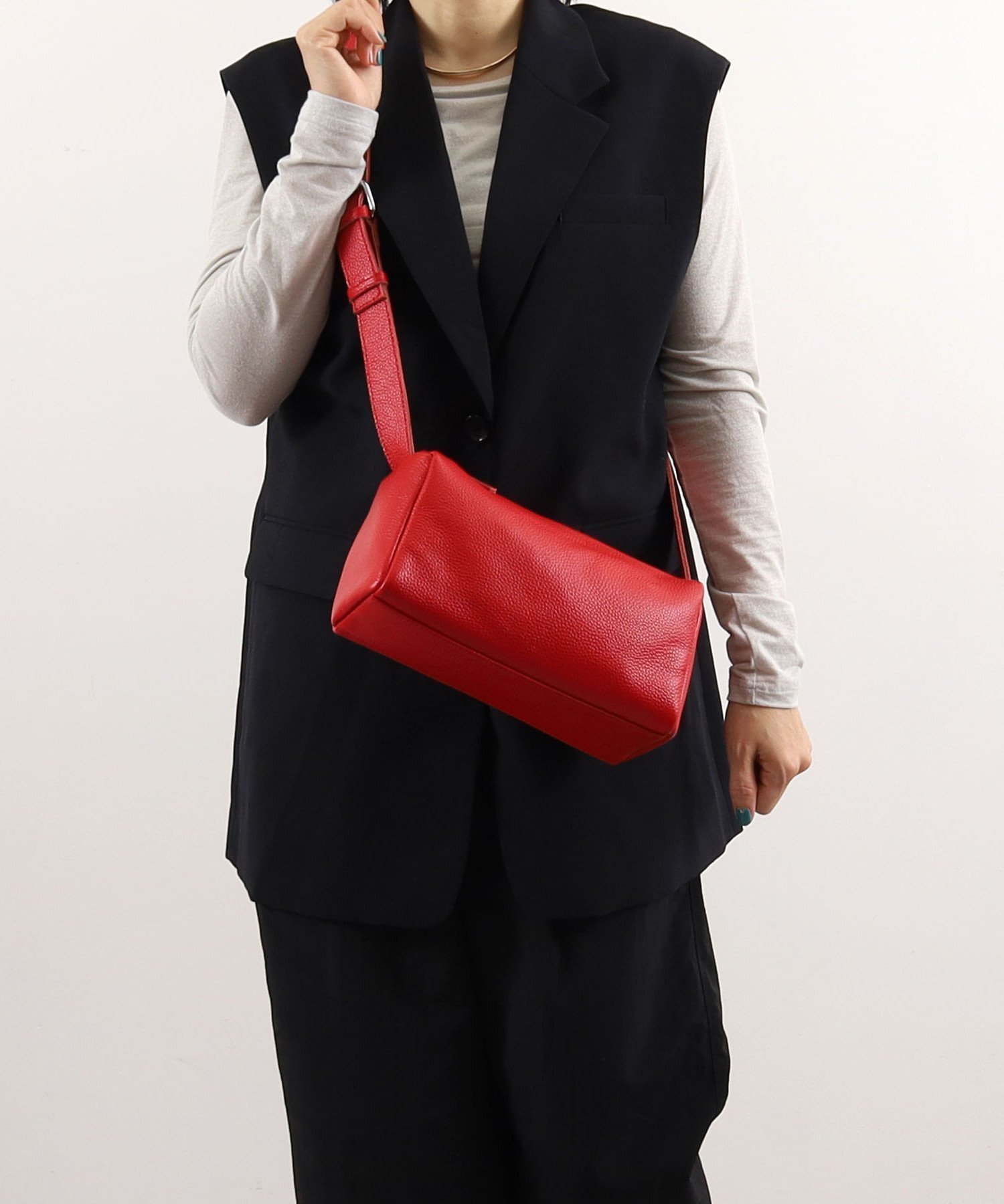 【プードゥドゥ/POU DOU DOU】のシュリンクレザースクエアショルダーバッグ 人気、トレンドファッション・服の通販 founy(ファニー) 　ファッション　Fashion　レディースファッション　WOMEN　バッグ　Bag　ショルダー　Shoulder　スタイリッシュ　Stylish　財布　Wallet　 other-1|ID: prp329100004536847 ipo3291000000032059393