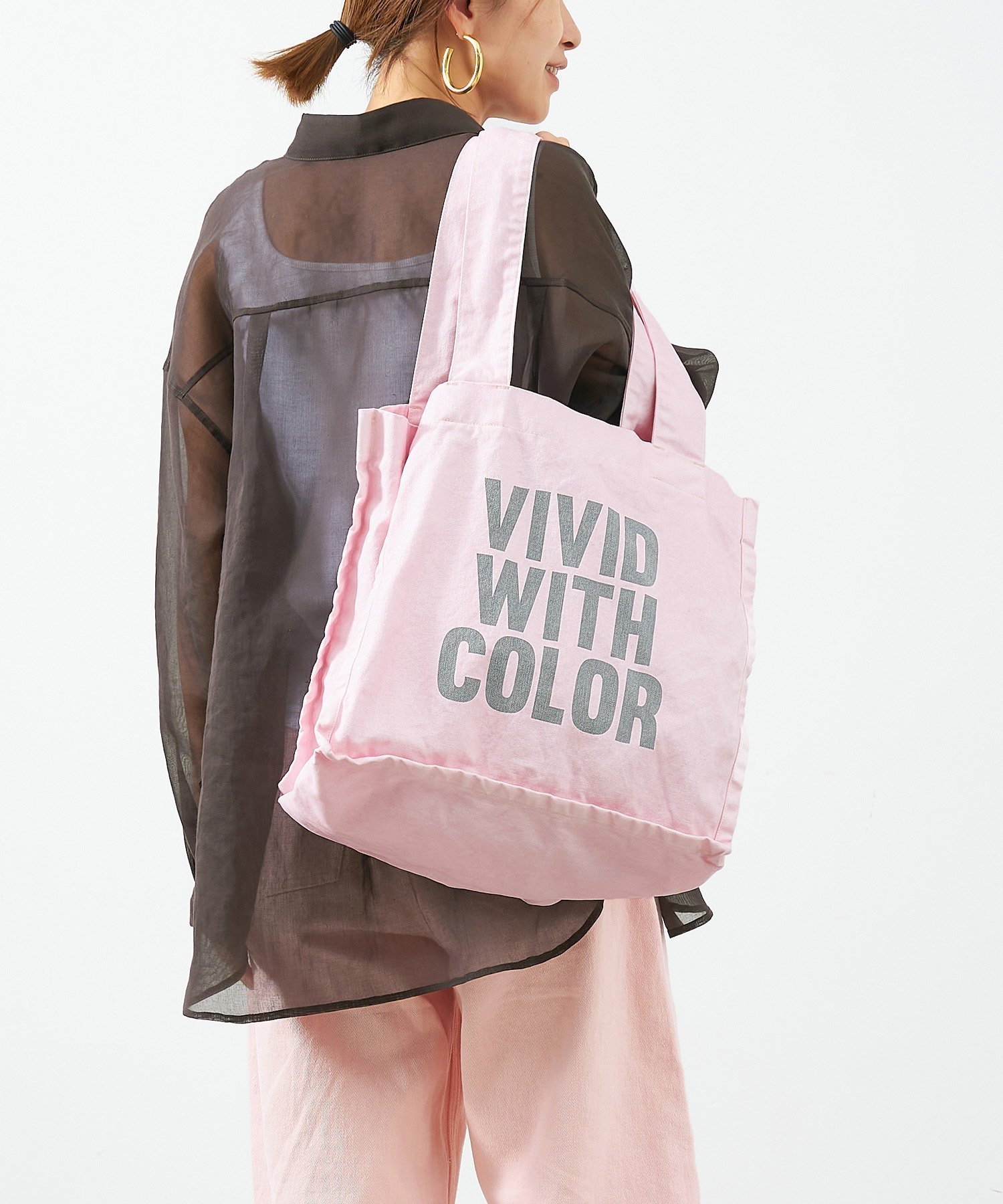 【マイカ ディール/MICA & DEAL】のVIVID WITH COLOR ロゴコットントートバッグ インテリア・キッズ・メンズ・レディースファッション・服の通販 founy(ファニー) 　ファッション　Fashion　レディースファッション　WOMEN　バッグ　Bag　トートバック　Tote Bag　プリント　Print　ポケット　Pocket　PINK|ID: prp329100004536853 ipo3291000000032236549