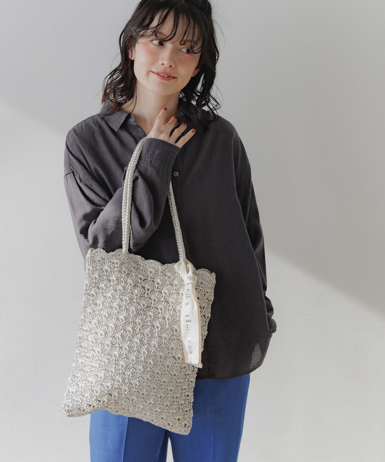 【ニコアンド/niko and】のオリジナルシェルモチーフトートバッグ 人気、トレンドファッション・服の通販 founy(ファニー) 　ファッション　Fashion　レディースファッション　WOMEN　バッグ　Bag　おすすめ　Recommend　シンプル　Simple　トレンド　Trend　メタリック　Metallic　手編み　Hand Knitting　財布　Wallet　ビジネス 仕事 通勤　Business　 other-1|ID: prp329100004536870 ipo3291000000032059529