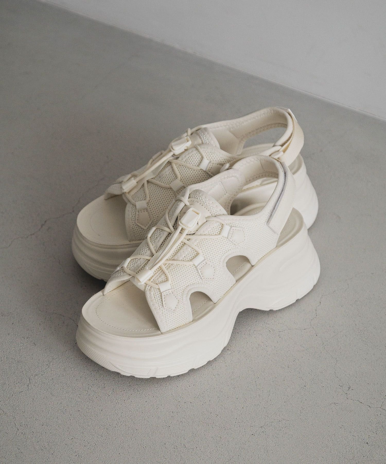 【ローリーズファーム/LOWRYS FARM】のカンドウフィットスポサン インテリア・キッズ・メンズ・レディースファッション・服の通販 founy(ファニー) 　ファッション　Fashion　レディースファッション　Fashion for Women　ドローコード　Drawcord, Drawstring Cord　厚底　Platform Shoes　軽量　Lightweight, Ultra Light　オフ|ID: prp329100004536876 ipo3291000000032678819