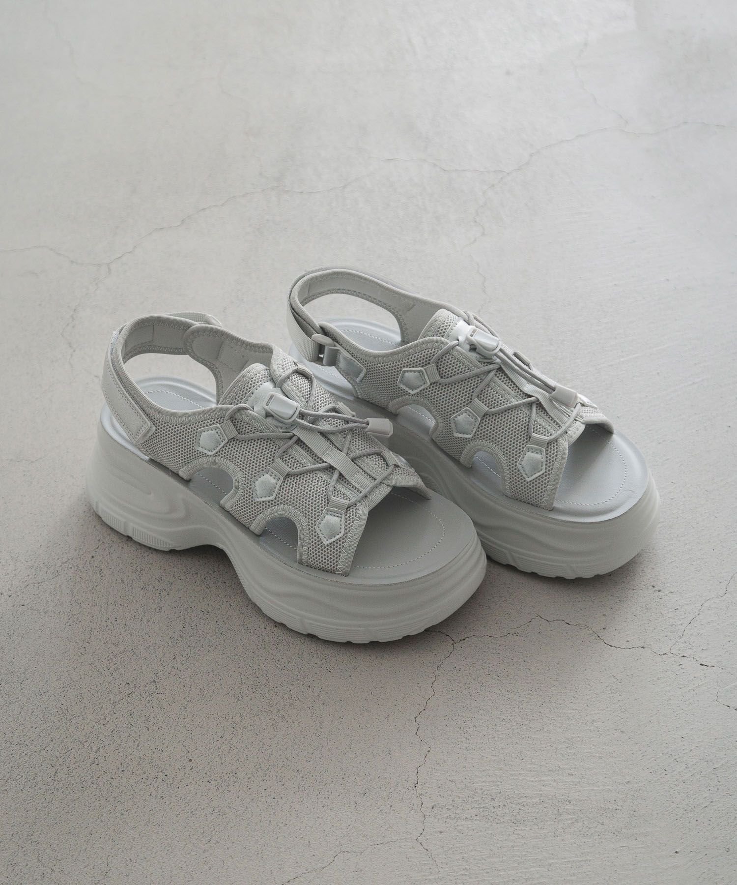 【ローリーズファーム/LOWRYS FARM】のカンドウフィットスポサン インテリア・キッズ・メンズ・レディースファッション・服の通販 founy(ファニー) 　ファッション　Fashion　レディースファッション　Fashion for Women　ドローコード　Drawcord, Drawstring Cord　厚底　Platform Shoes　軽量　Lightweight, Ultra Light　シルバー|ID: prp329100004536876 ipo3291000000032678820