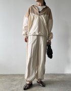 【リエディ/Re:EDIT】のナイロンタフタ配色ジョガーサイドラインパンツ 人気、トレンドファッション・服の通販 founy(ファニー) ファッション Fashion レディースファッション WOMEN パンツ Pants コンパクト Compact ストレート Straight タフタ Taffeta バランス Balance ブルゾン Blouson thumbnail アイボリー×ベージュ|ID: prp329100004536918 ipo3291000000032059834