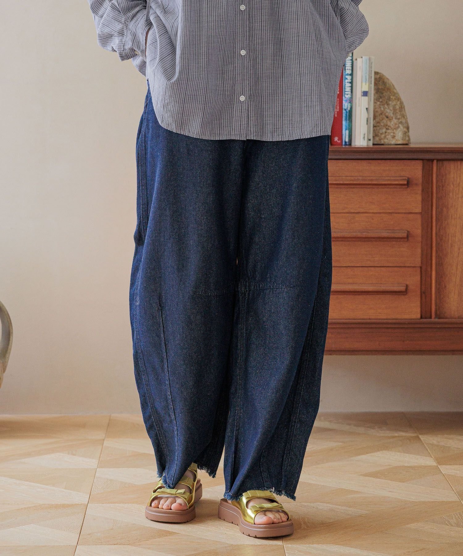 【ニコアンド/niko and】のセルフカットバレルパンツ インテリア・キッズ・メンズ・レディースファッション・服の通販 founy(ファニー) 　ファッション　Fashion　レディースファッション　WOMEN　パンツ　Pants　おすすめ　Recommend　なめらか　Smooth　デニム　Denim　トレンド　Trend　フリンジ　Fringe　ボトム　Bottom　ロング　Long　定番　Standard　ダークインディゴ88|ID: prp329100004536981 ipo3291000000032060198