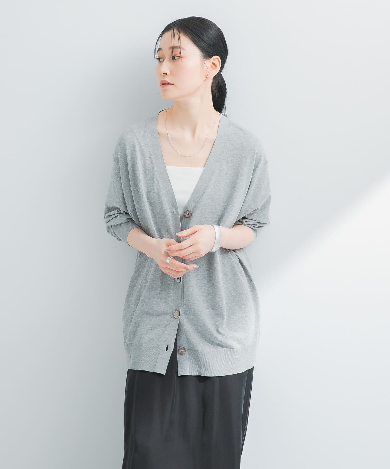 【アーバンリサーチ/URBAN RESEARCH】のUVカット加工カーディガン インテリア・キッズ・メンズ・レディースファッション・服の通販 founy(ファニー) 　ファッション　Fashion　レディースファッション　Fashion for Women　トップス・カットソー　Cut & Sew Tops　カーディガン・羽織り　Layered Style Cardigans　2025年　2025　2025春夏・S/S　Spring/Summer 2025 SS25　おすすめ　Recommended / Our Picks　カシュクール　Wrap Design　カーディガン　Cardigan, Knitwear　ガウン　Gown, Robe　キャミソール　Camisole, Spaghetti Strap Top　タンク　Tank Top, Sleeveless Top　夏　Summer　S/S・春夏　SS, Spring/Summer, Warm Season　GRAY|ID: prp329100004537009 ipo3291000000032619723