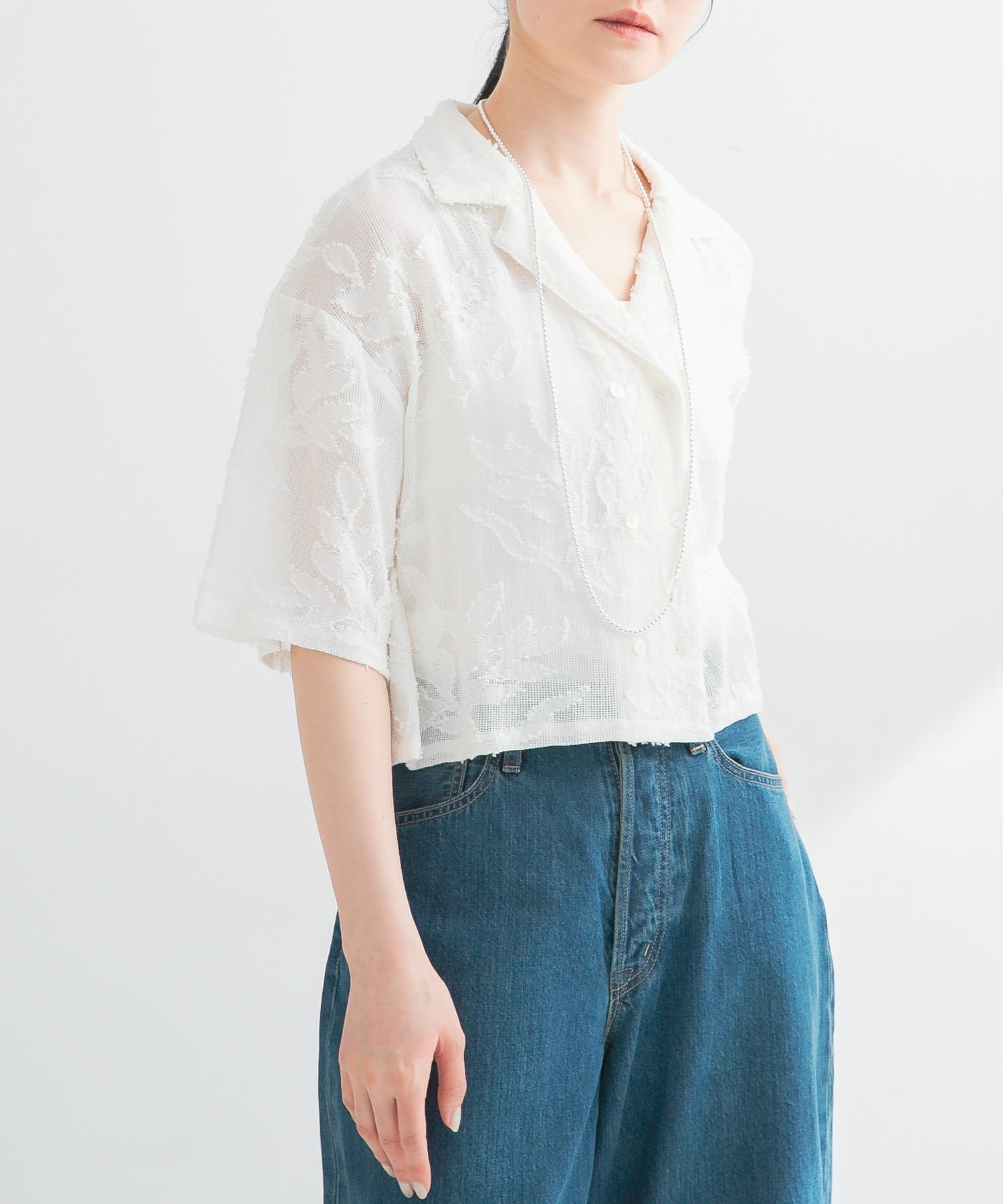 【アーバンリサーチ/URBAN RESEARCH】のカラミジャガードショートシャツ インテリア・キッズ・メンズ・レディースファッション・服の通販 founy(ファニー) 　ファッション　Fashion　レディースファッション　WOMEN　トップス・カットソー　Tops/Tshirt　シャツ/ブラウス　Shirts/Blouses　2025年　2025　2025春夏・S/S　Ss,Spring/Summer,2025　インド　India　サマー　Summer　シンプル　Simple　スラックス　Slacks　デニム　Denim　リーフ　Leaf　夏　Summer　S/S・春夏　Ss・Spring/Summer　OFF|ID: prp329100004537015 ipo3291000000032320284