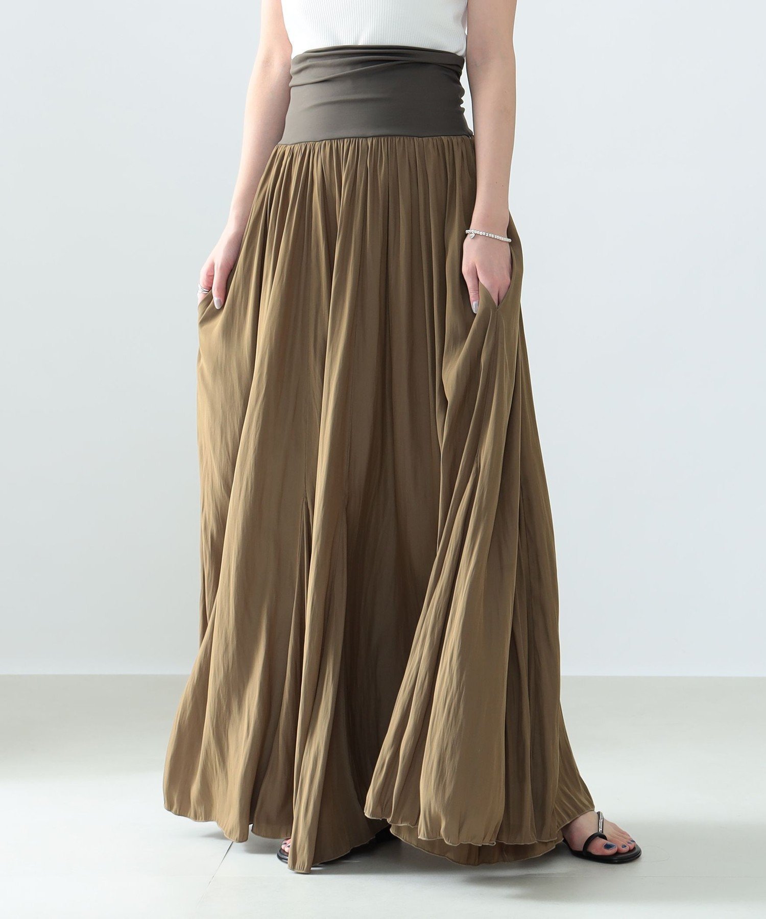 【デミルクス ビームス/Demi-Luxe BEAMS】の【ビームスの百名品】AK+1 / アンブレラ スカート 25SS インテリア・キッズ・メンズ・レディースファッション・服の通販 founy(ファニー) 　ファッション　Fashion　レディースファッション　WOMEN　スカート　Skirt　2025年　2025　2025春夏・S/S　Ss,Spring/Summer,2025　シンプル　Simple　フィット　Fit　フレア　Flare　ポケット　Pocket　ロング　Long　エレガント 上品　Elegant　切替　Switching　KHAKI|ID: prp329100004537042 ipo3291000000032140391