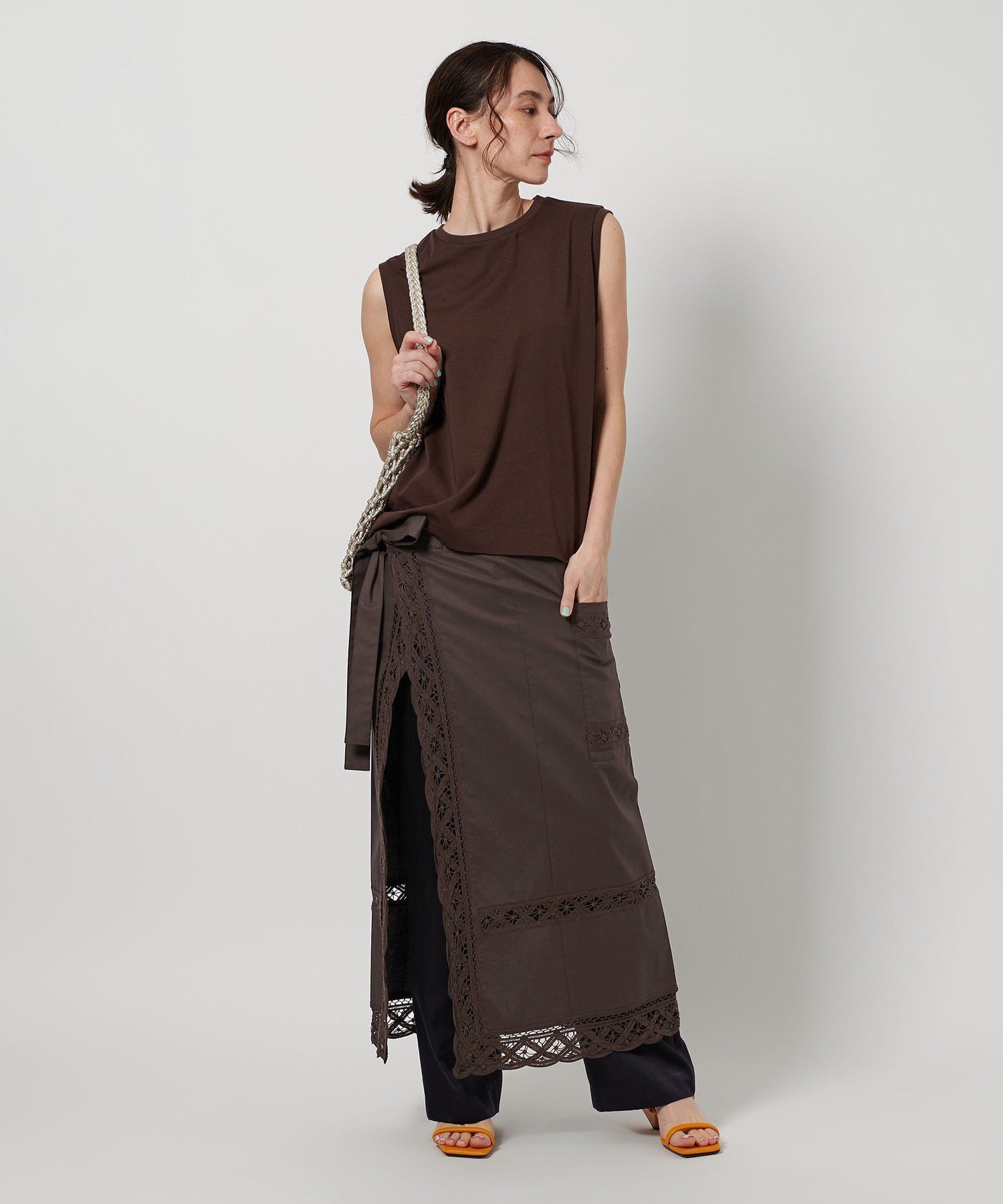 【ビューティ&ユース ユナイテッドアローズ/BEAUTY&YOUTH / UNITED ARROWS】のバテンレース ラップスカート インテリア・キッズ・メンズ・レディースファッション・服の通販 founy(ファニー) 　ファッション　Fashion　レディースファッション　WOMEN　スカート　Skirt　今季　This Season　スカーフ　Scarf　スラックス　Slacks　デニム　Denim　定番　Standard　ハーフ　Half　フェミニン　Feminine　ブロード　Broad　ボトム　Bottom　無地　Plain Color　ラップ　Wrap　レース　Race　おすすめ　Recommend　夏　Summer　DK.BROWN|ID: prp329100004537045 ipo3291000000032060739