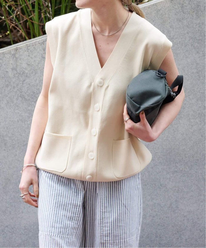 【その他のブランド/Other】のVネックニットベスト インテリア・キッズ・メンズ・レディースファッション・服の通販 founy(ファニー) https://founy.com/ ファッション Fashion レディースファッション WOMEN アウター Coat Outerwear トップス・カットソー Tops/Tshirt ニット Knit Tops ベスト/ジレ Gilets/Vests Vネック V-Neck |ID: prp329100004537101 ipo3291000000032061115
