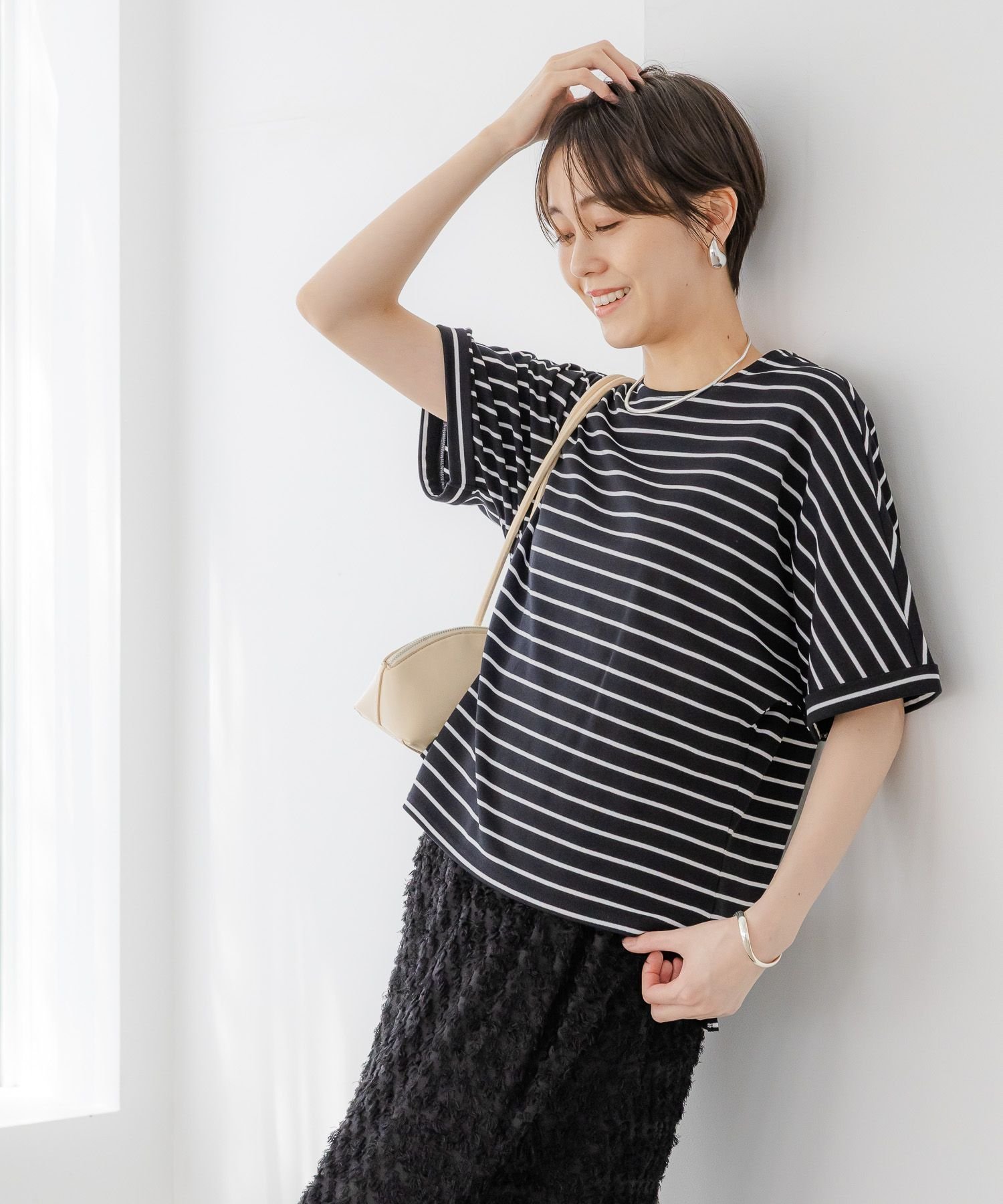 【エルーラ/Elura】のサマ見えリラックスボーターTシャツ/318894 インテリア・キッズ・メンズ・レディースファッション・服の通販 founy(ファニー) 　ファッション　Fashion　レディースファッション　Fashion for Women　トップス・カットソー　Cut & Sew Tops　シャツ・ブラウス・オフィスカジュアル　Elegant Blouses & Button-Ups　ロングTシャツ・Tシャツ　Longline T-Shirts & Tees　コンパクト　Compact, Small Size　デコルテ　Décolleté, Neckline　定番　Standard, Basic Item　バランス　Balance, Style Balance　ボーダー　Border, Stripe　レース　Lace, Lace Fabric　ワイド　Wide, Wide Fit　再入荷　Restock / Back in Stock　おすすめ　Recommended / Our Picks　夏　Summer　ブラックボーダー10|ID: prp329100004537128 ipo3291000000033545057